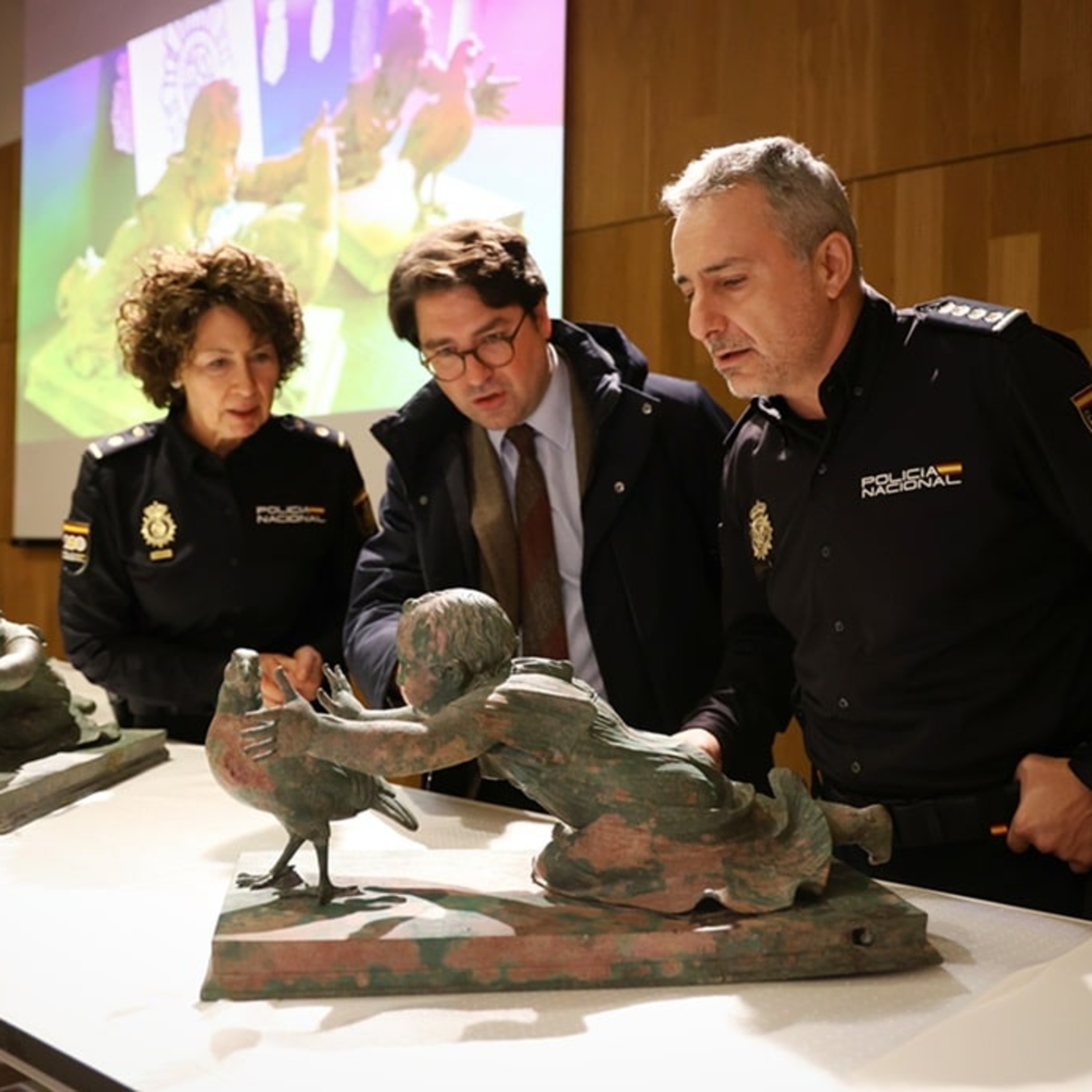 Capítulo 632: Dos esculturas romanas expoliadas son recuperadas gracias a la Policía Nacional. episode artwork