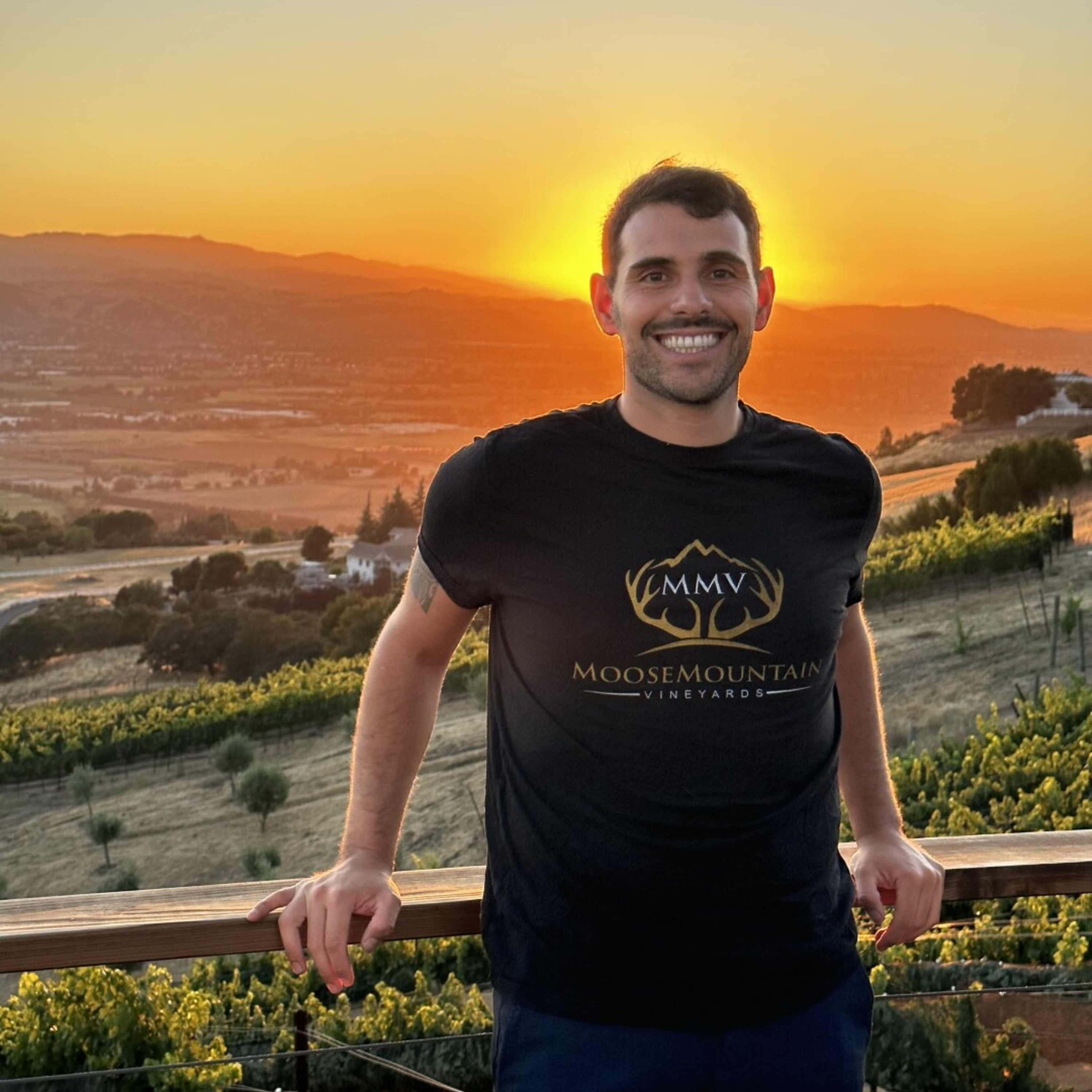 ULISES BENTANCOR - MOOSE MOUNTAIN VINEYARDS 🇺🇸 y EL DESTINO WINES episode artwork