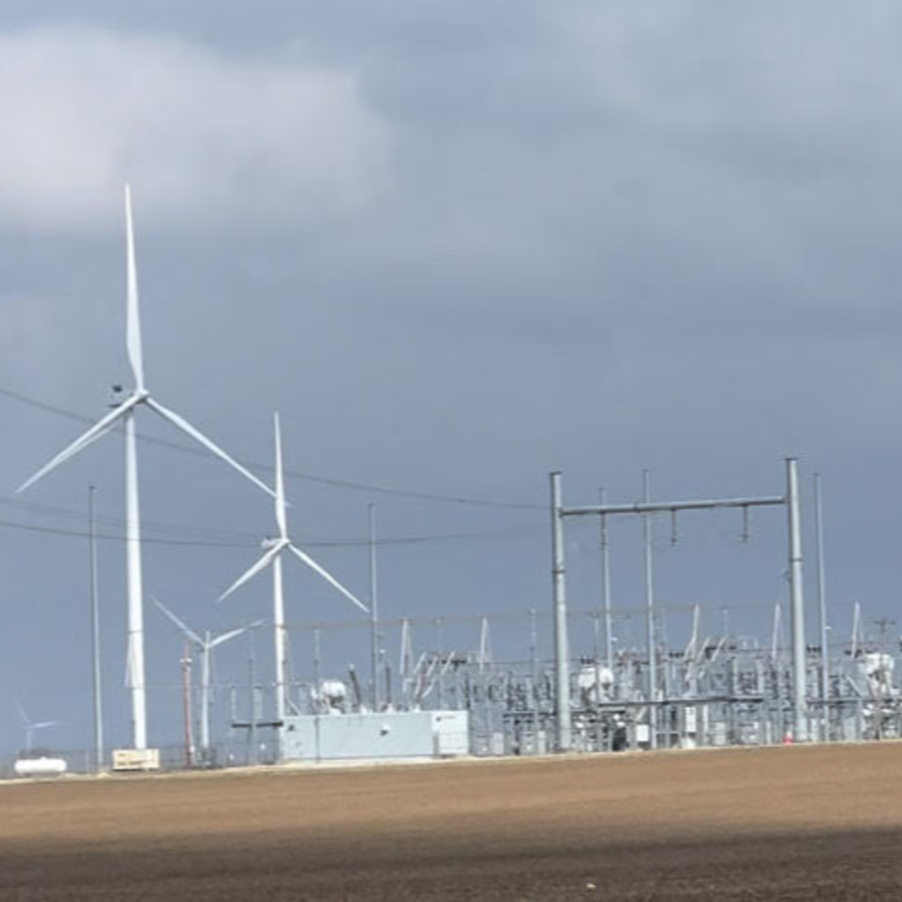 Henry County Iowa Citizens Tour RWE Wind Farm In Maroa, Illinois