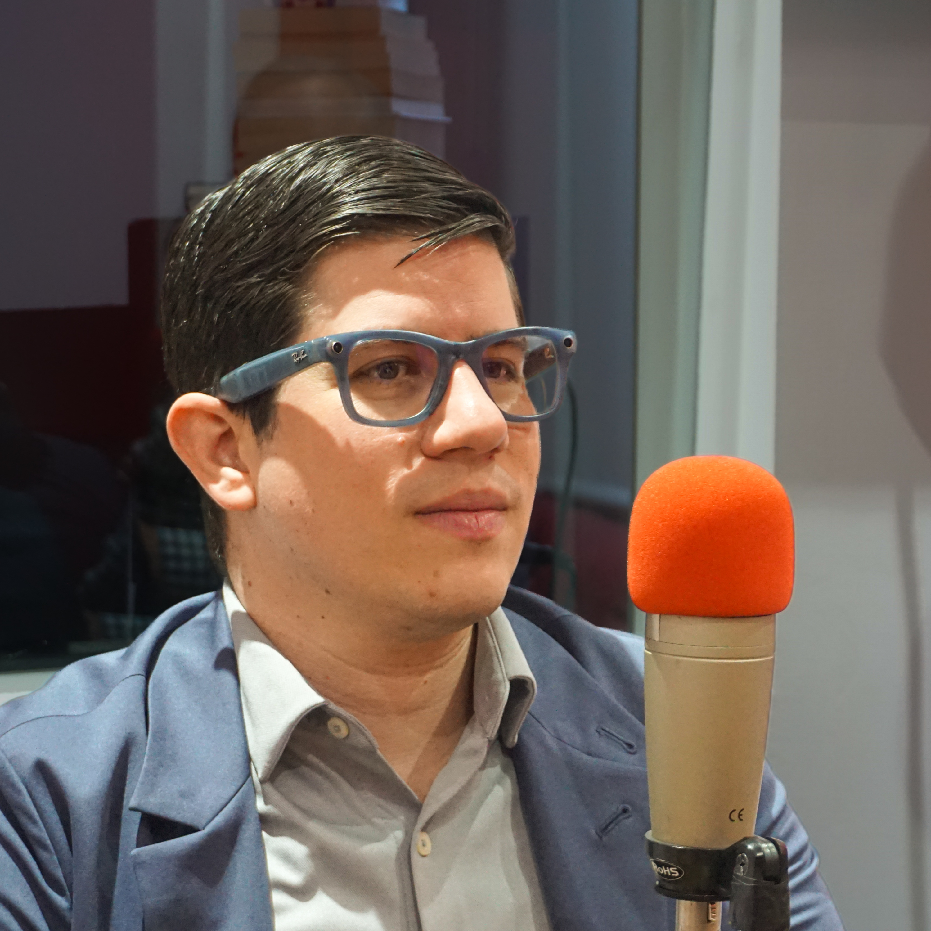 IA limitada por el gobierno vs IA de libre uso