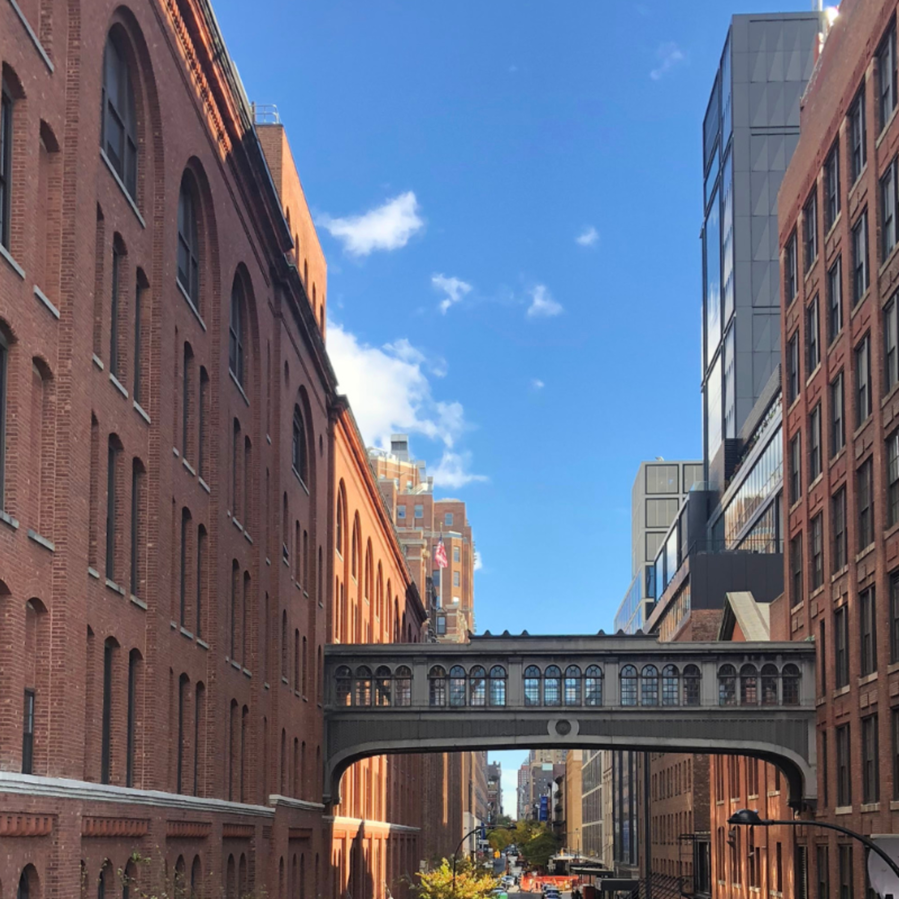 Chelsea Neighborhood Guide: Bars, Restaurants & Things to Do In This Iconic NYC Neighborhood