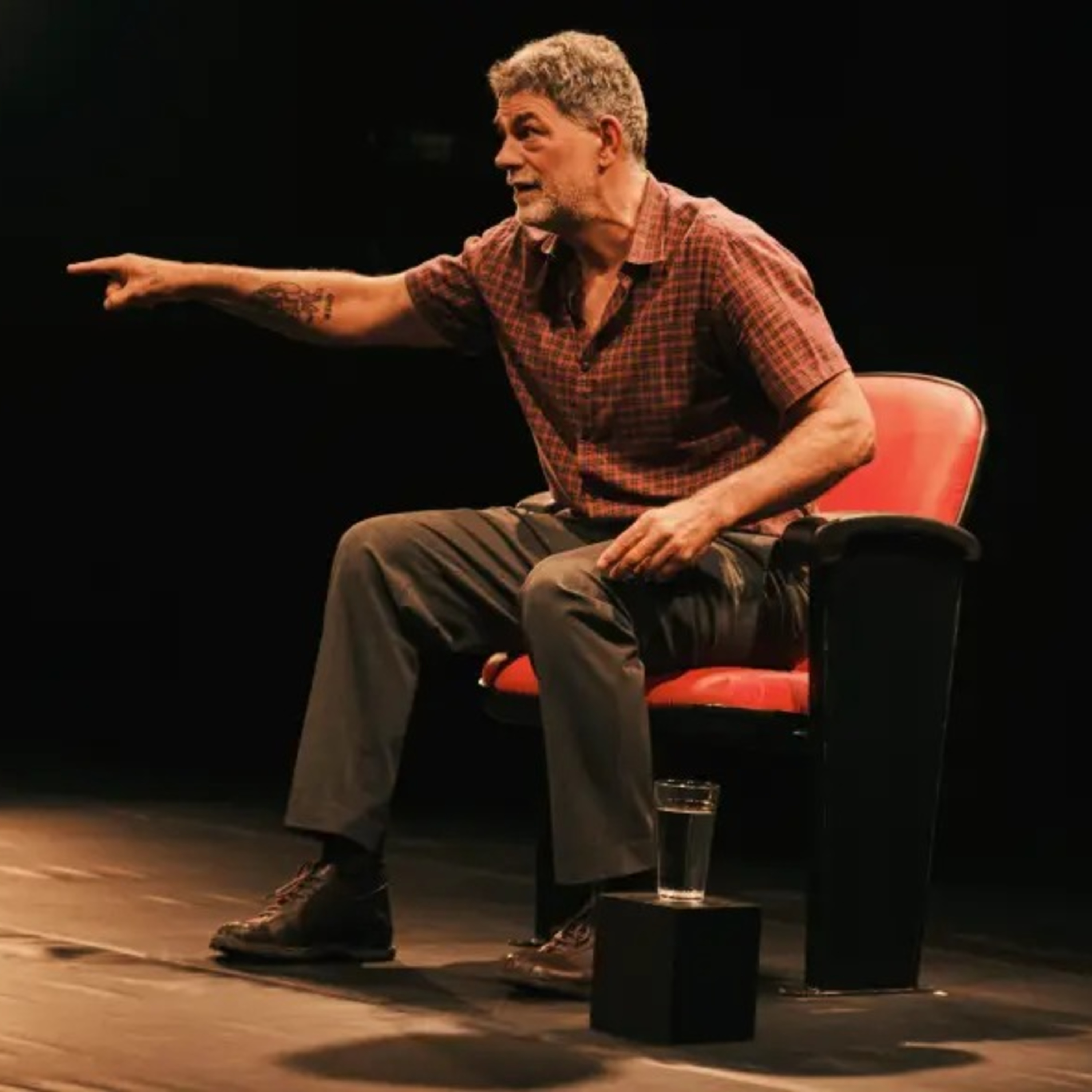 Coluna Atílio Bari