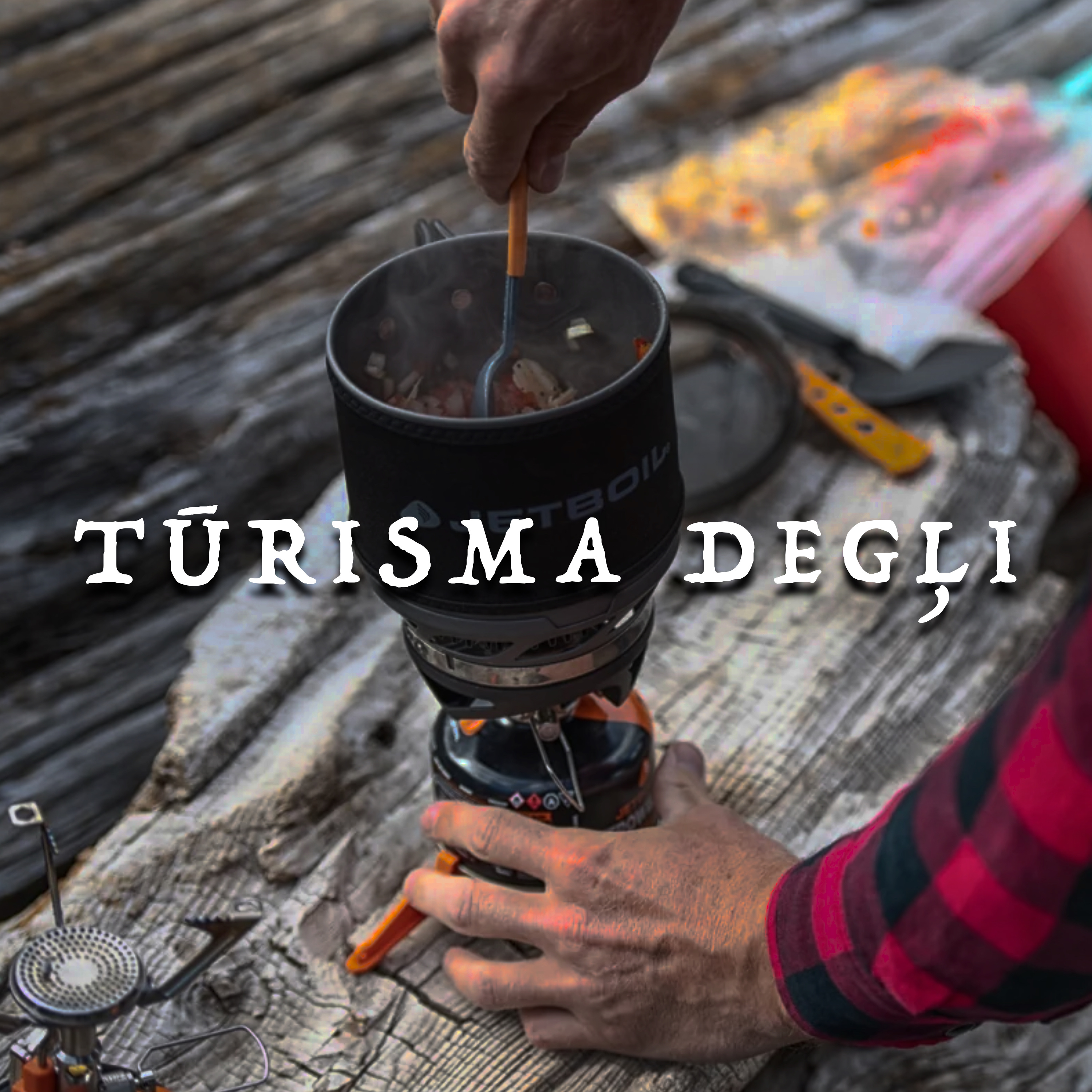 E06 - Viss par tūrisma degļiem un plītiņām kopā ar Andri Kursīti no veikala "Virsotne" episode artwork