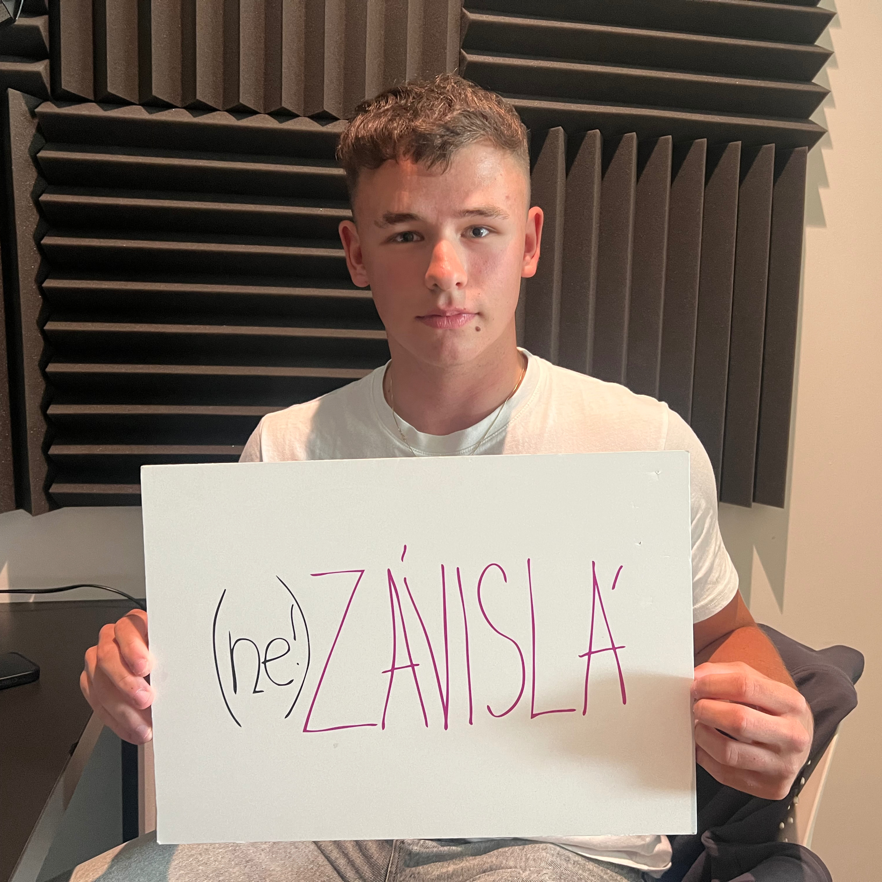 (ne!)ZÁVISLÁ