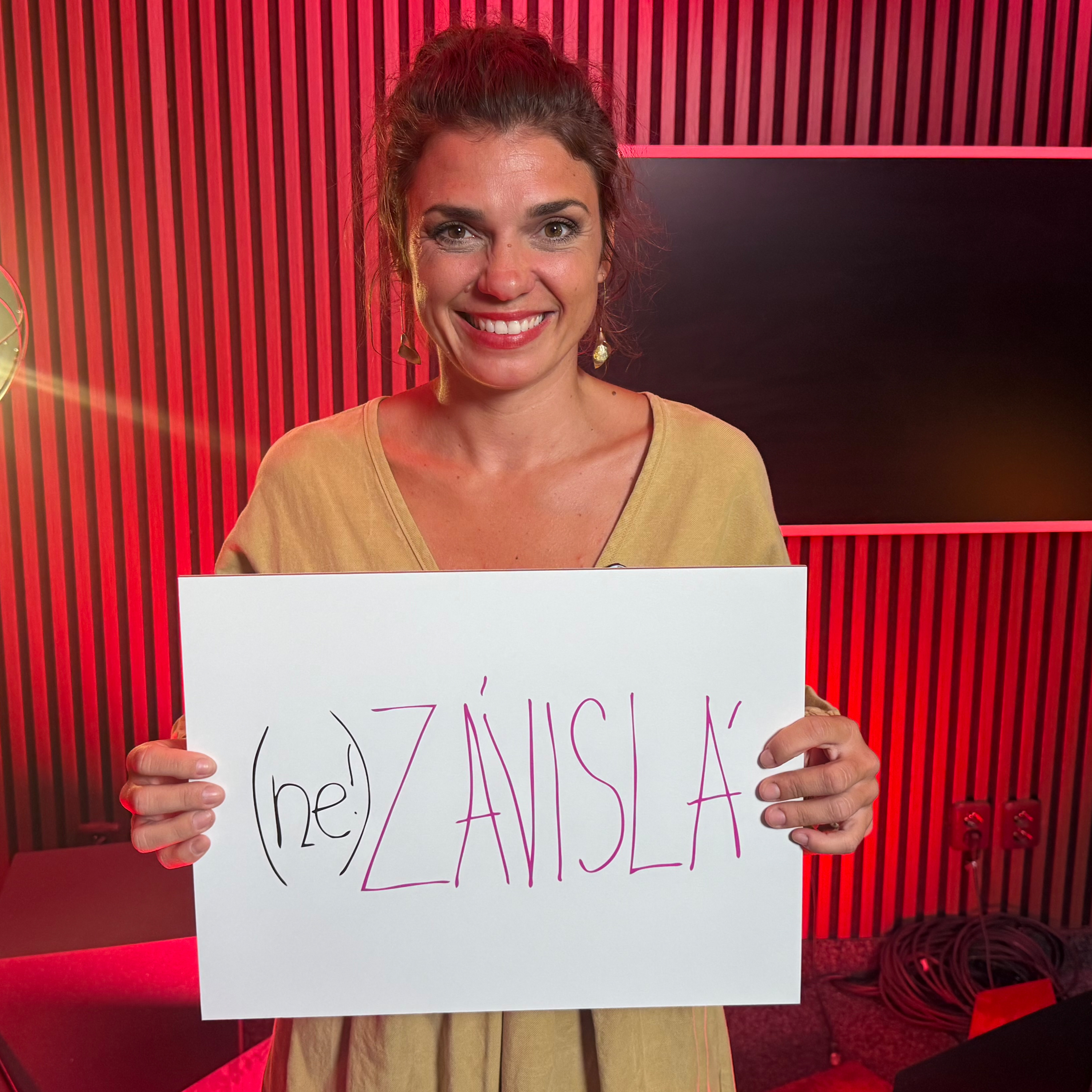 (ne!)ZÁVISLÁ