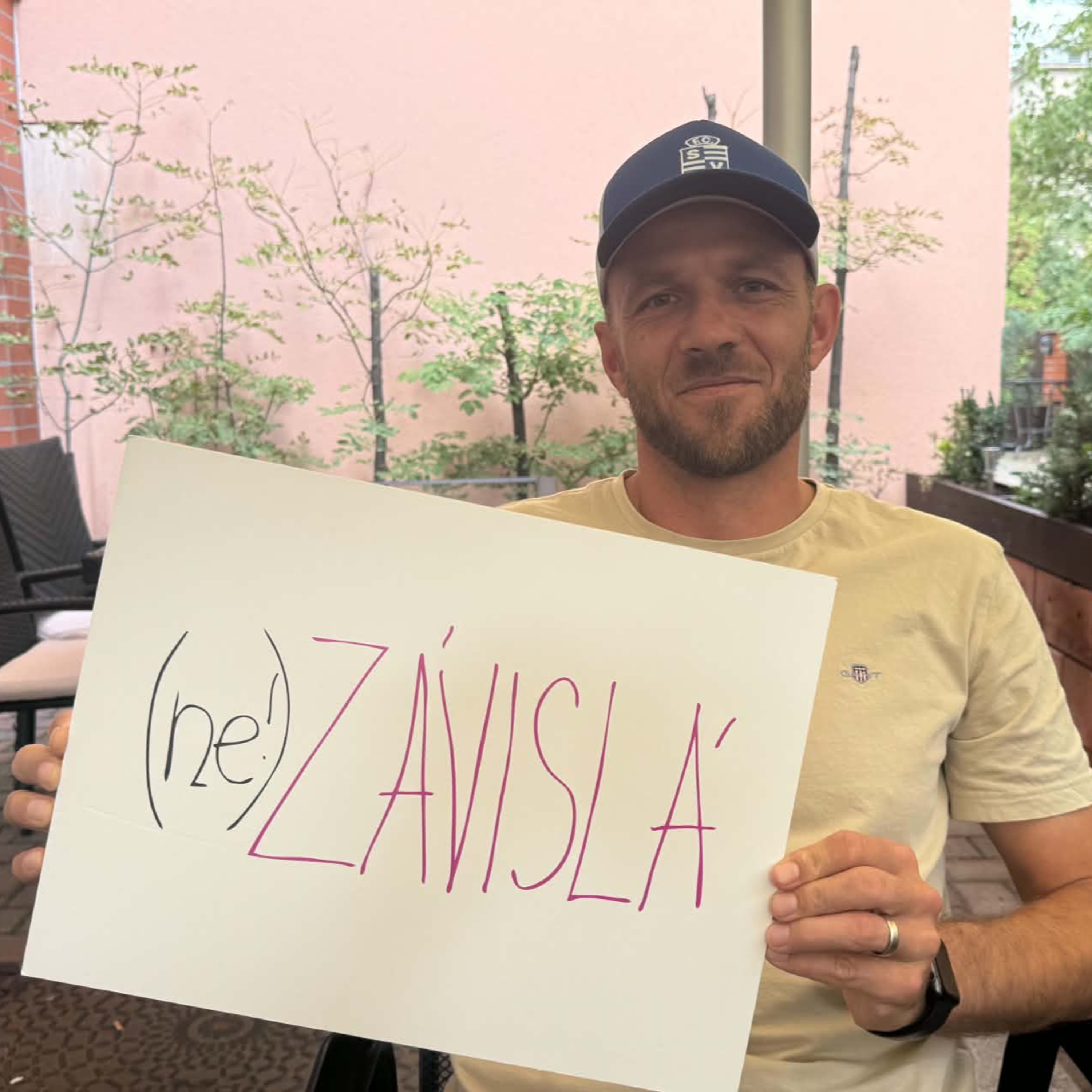 (ne!)ZÁVISLÁ