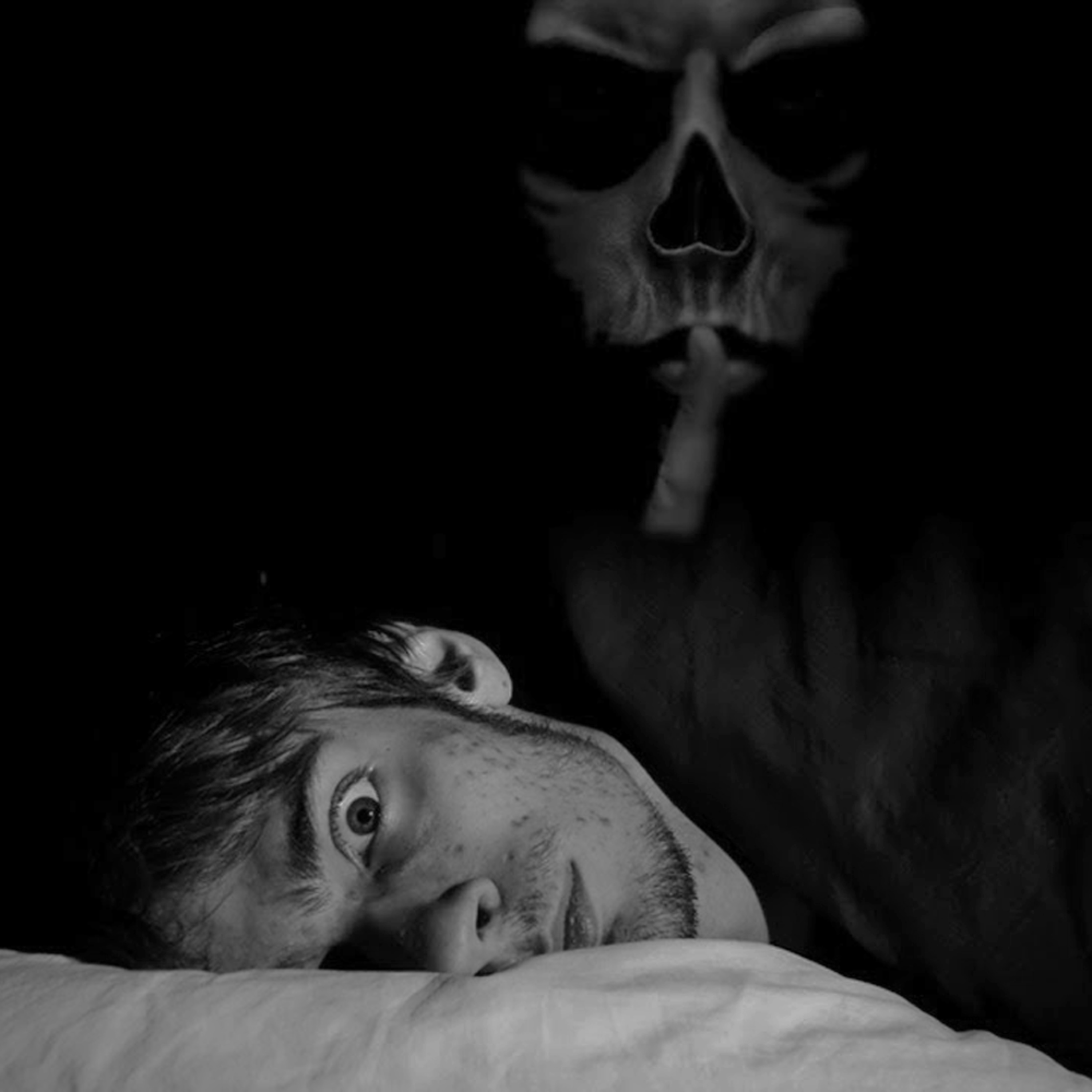 ALGO TE OBSERVA MIENTRAS DUERMES | Relatos Oscuros episode artwork