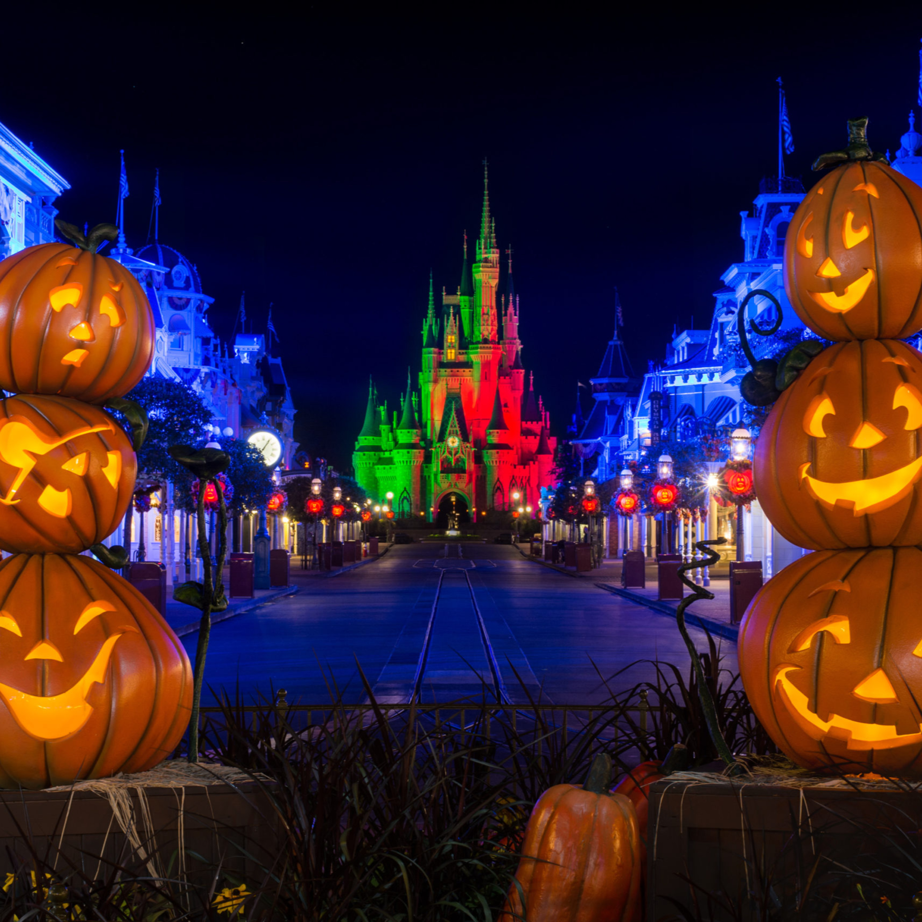 Rádio DIS - Episódio 3 - As festas de Halloween e Natal da Disney episode artwork