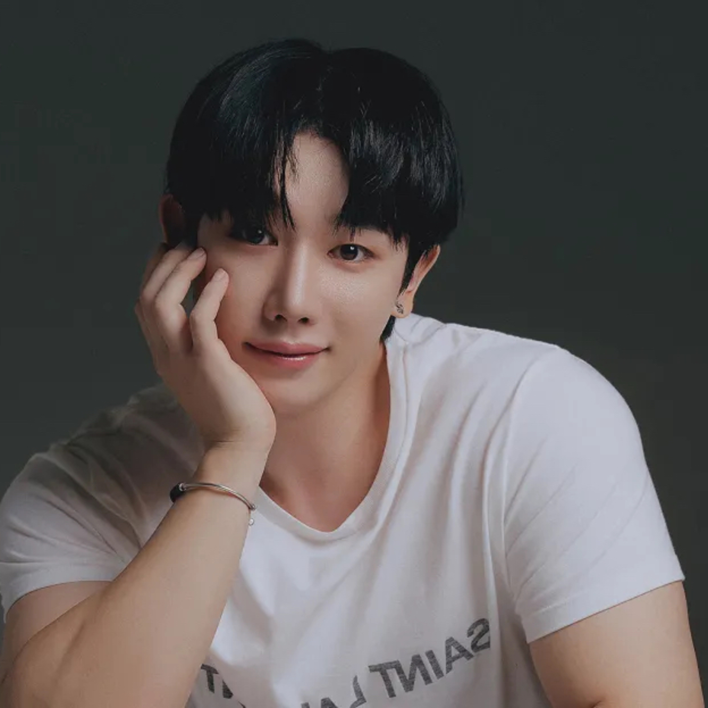 Wonho is making his first Solo USA Visit With Fan Meetings new article