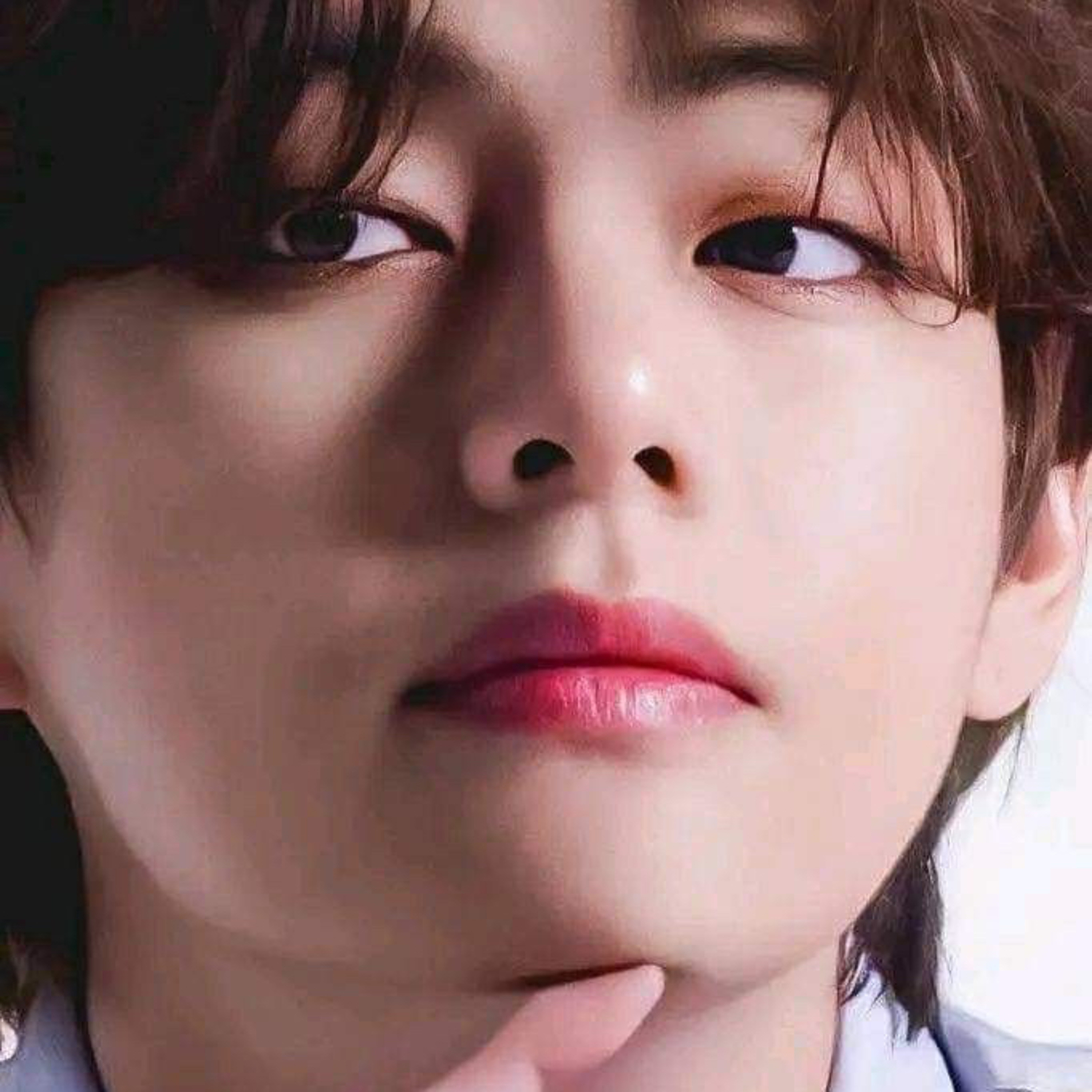 BTS V 29th birthday and Seventeen Joshua 29th birthday on December 30