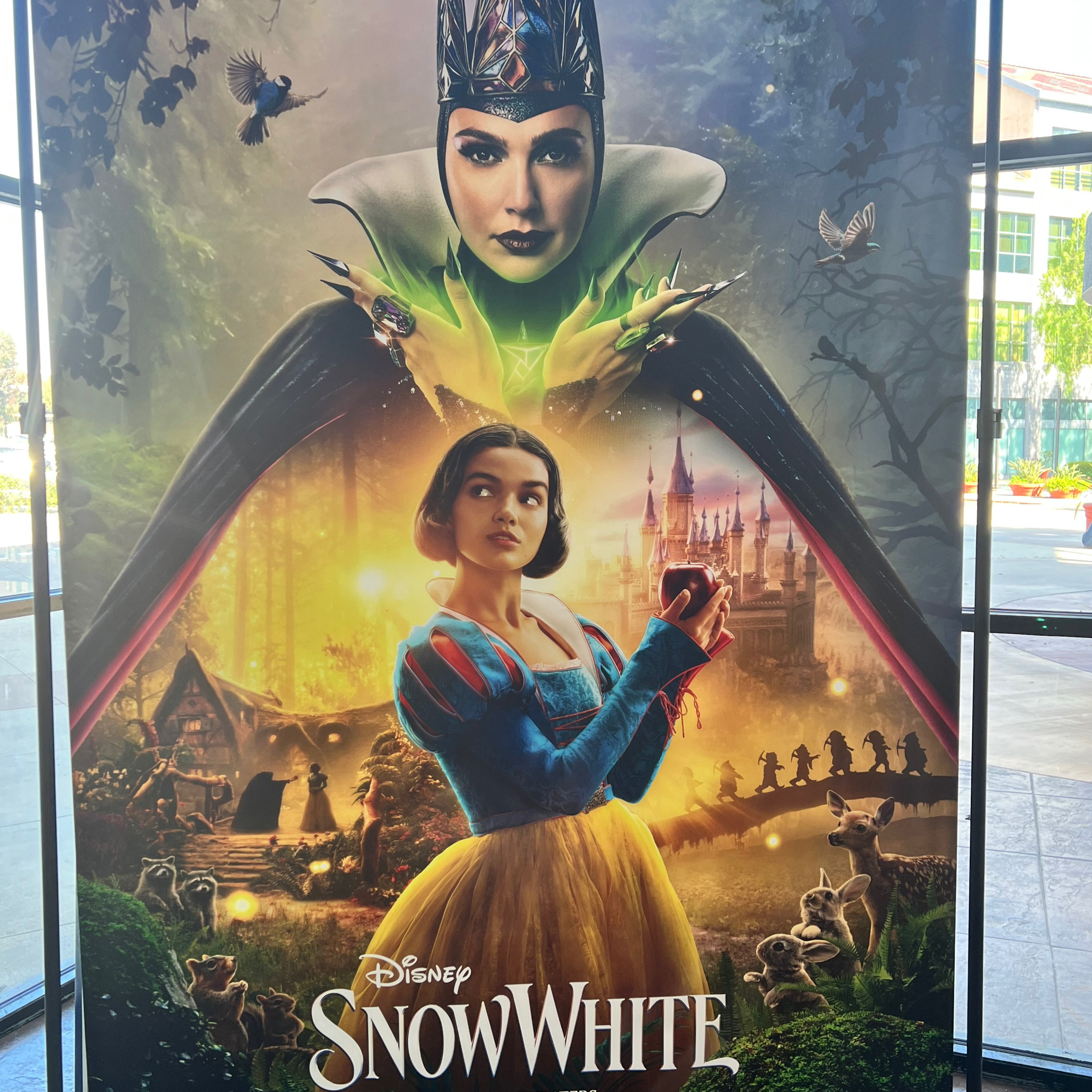 I had finally saw the movie of Snow White Live Action Disney movie today it was super good movie