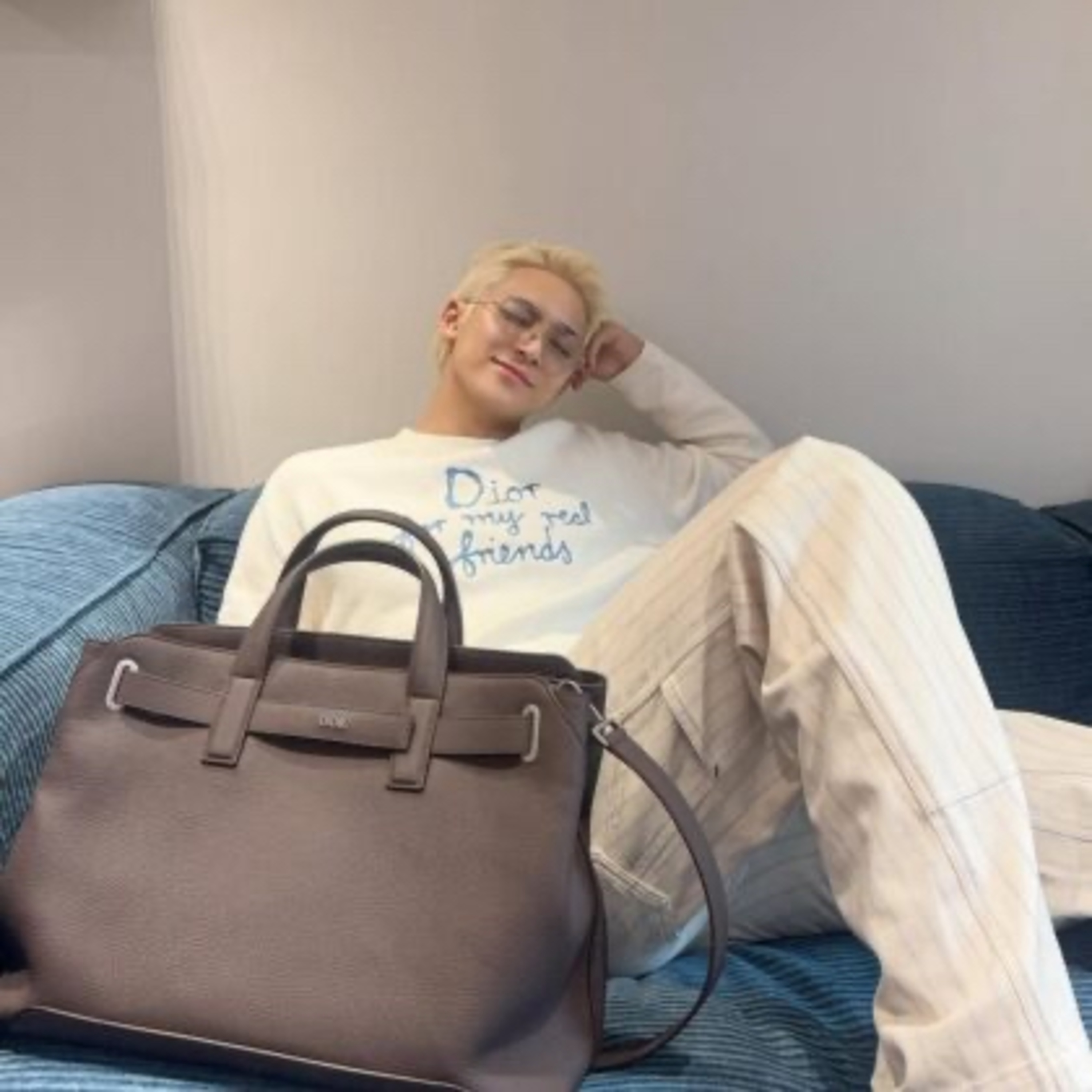 “Solo Or Enlist” — SEVENTEEN Mingyu’s Dramatic Hair Transformation Sparks A Variety Of Emotions