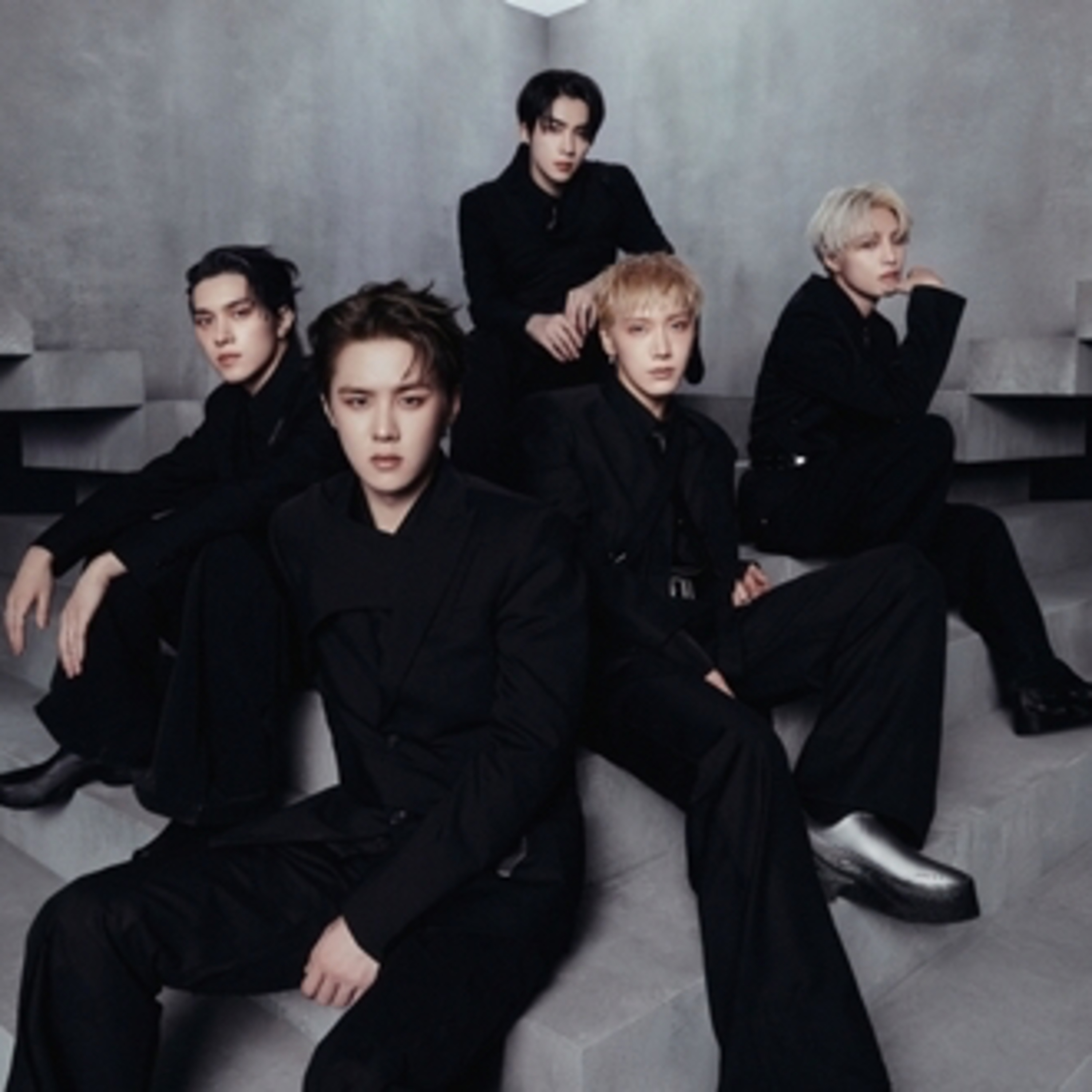 WayV will make its comeback today (18th) with its new mini-album "BIG BANDS."
