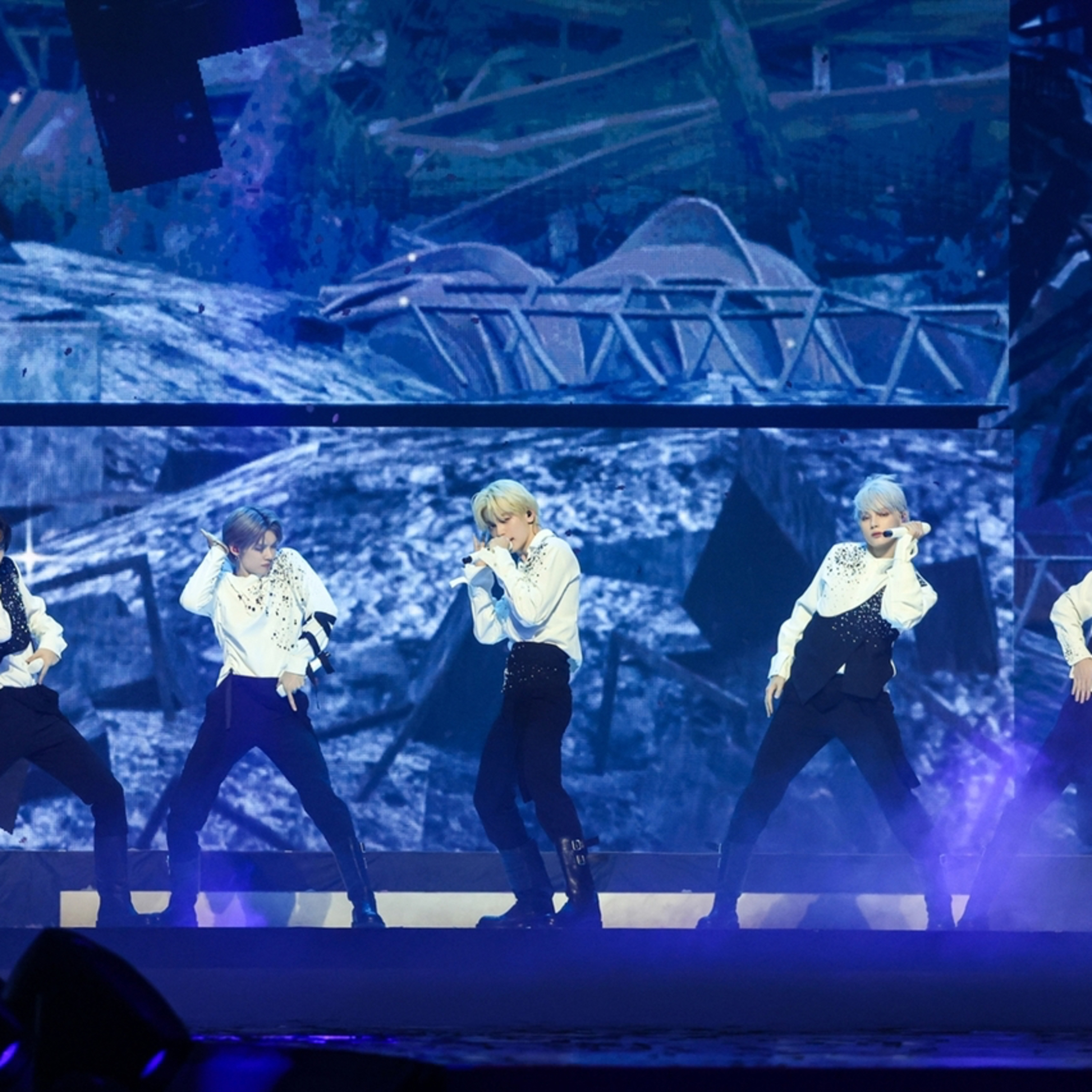 All TXT members renew contract with Big Hit, enter second chapter of music career together