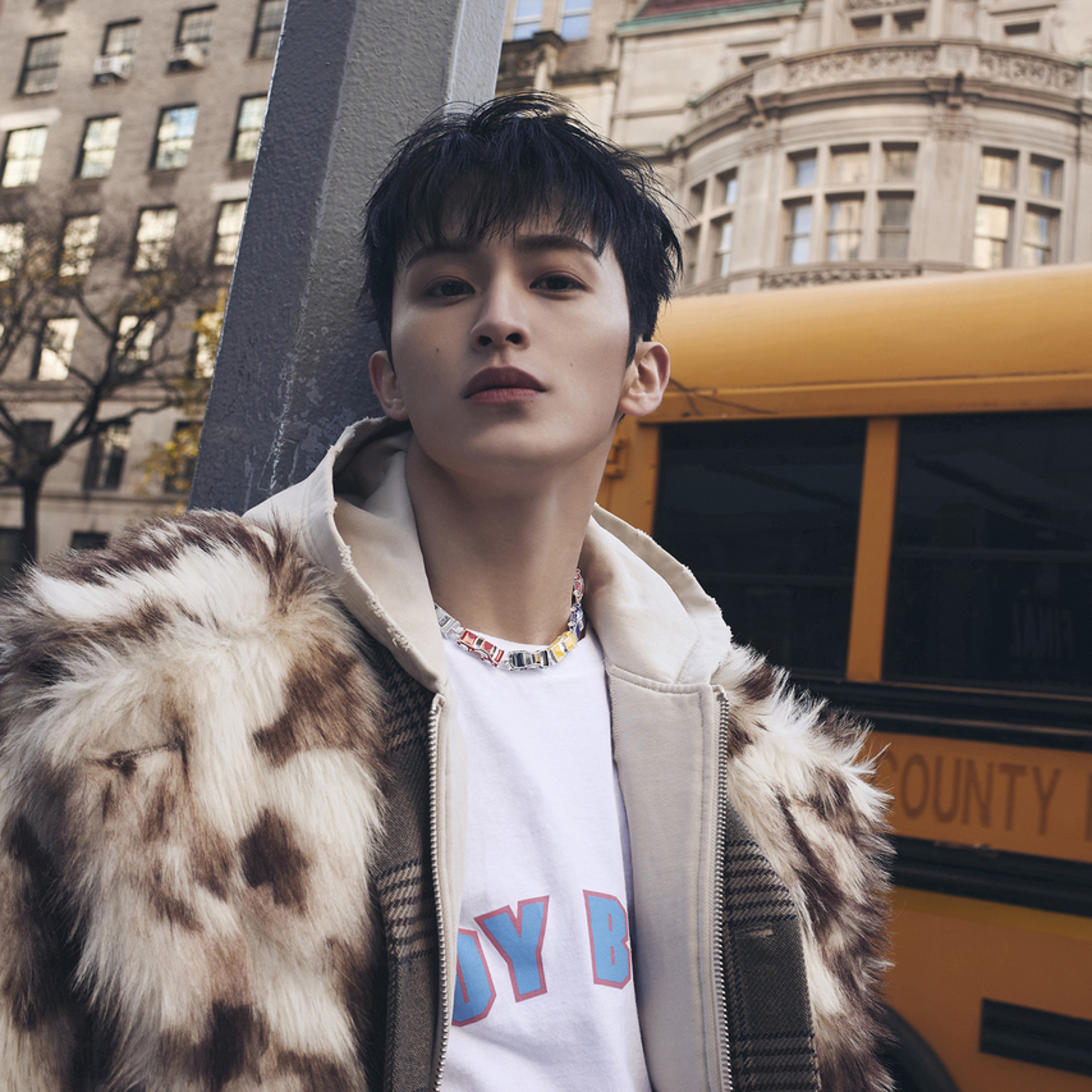 Mark of NCT to leave group and SM