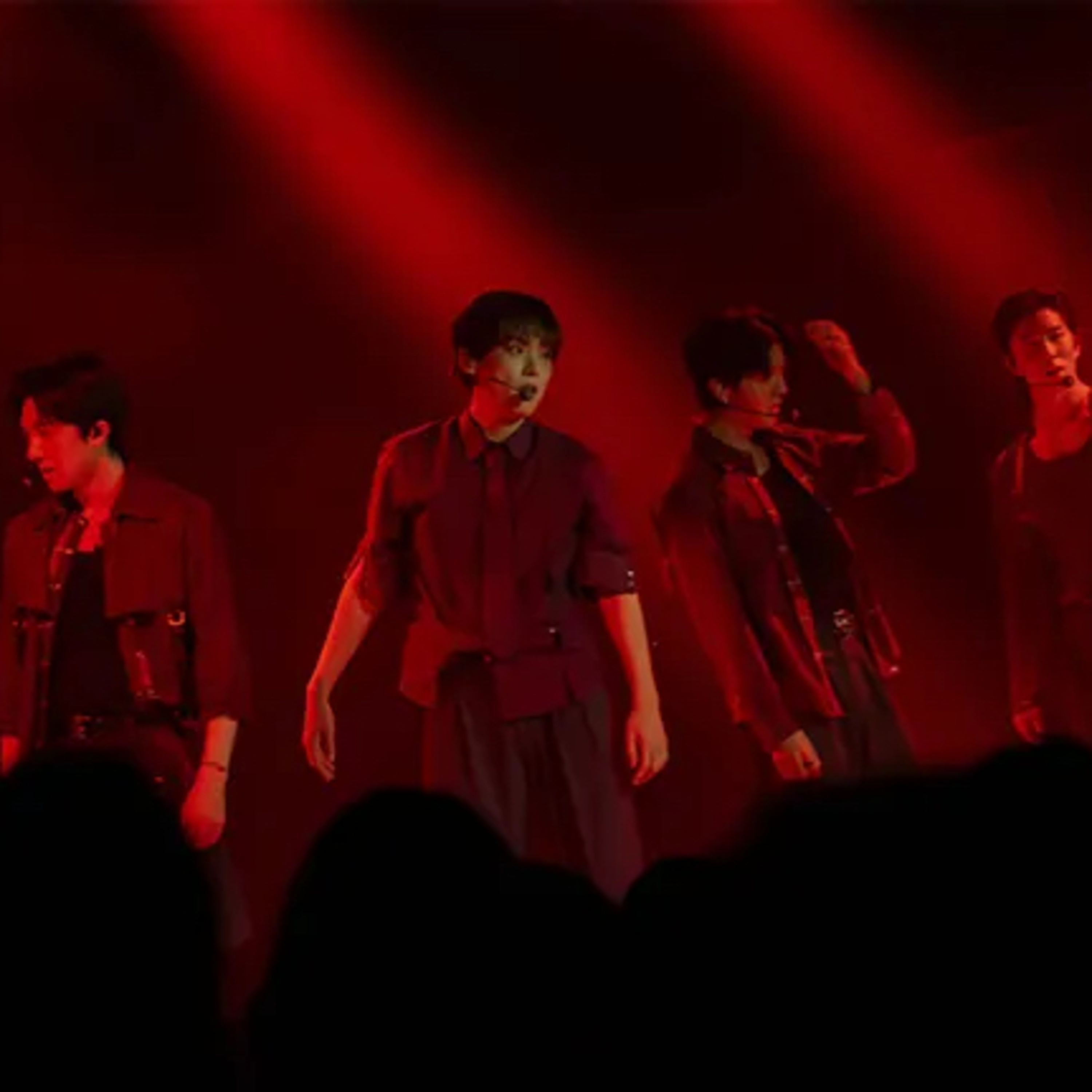 SF9 Receives A Warm Welcome Back To Chicago For Their LOVE DAWN Tour