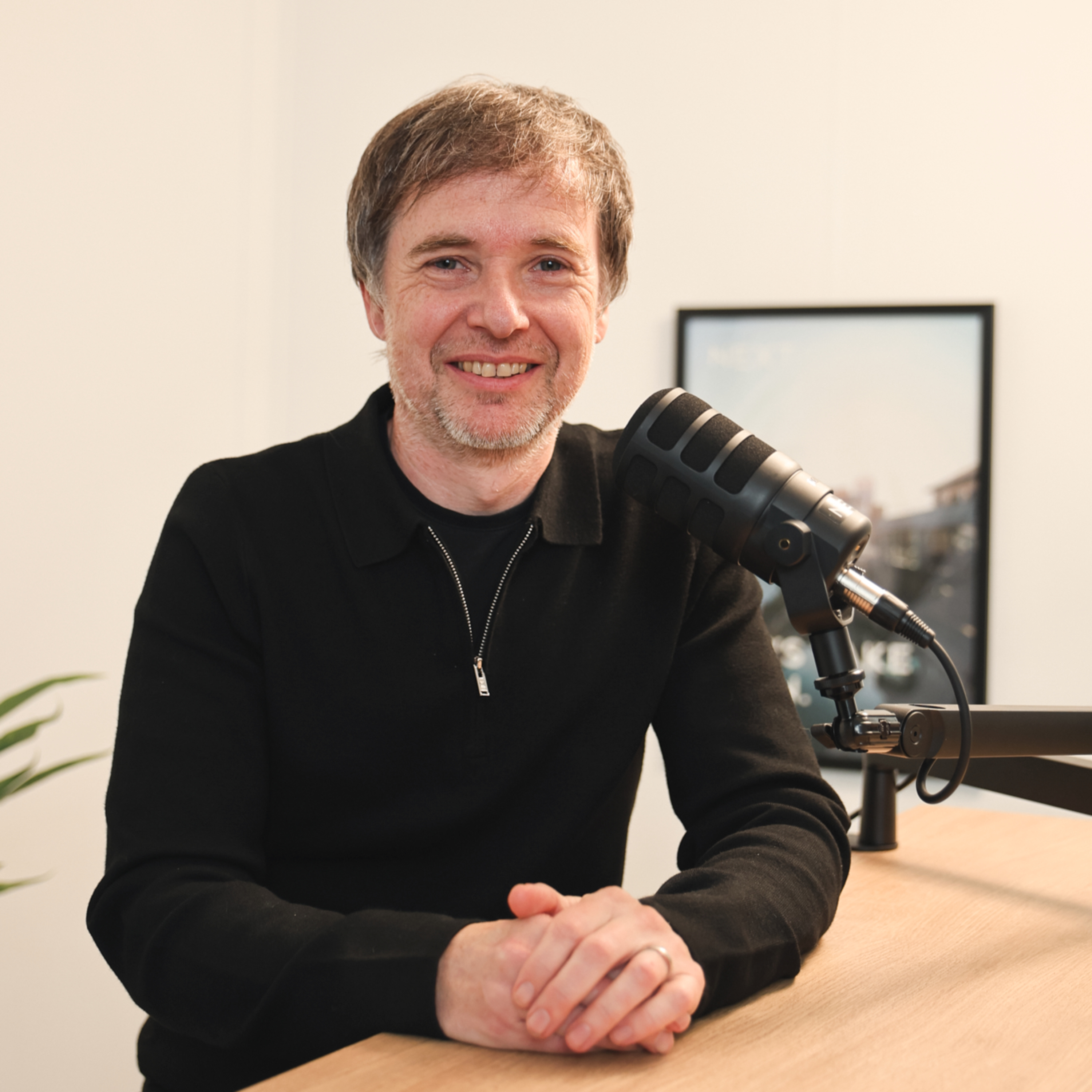 E119: Secrets Behind Studio Lighting and High-End Branding episode artwork