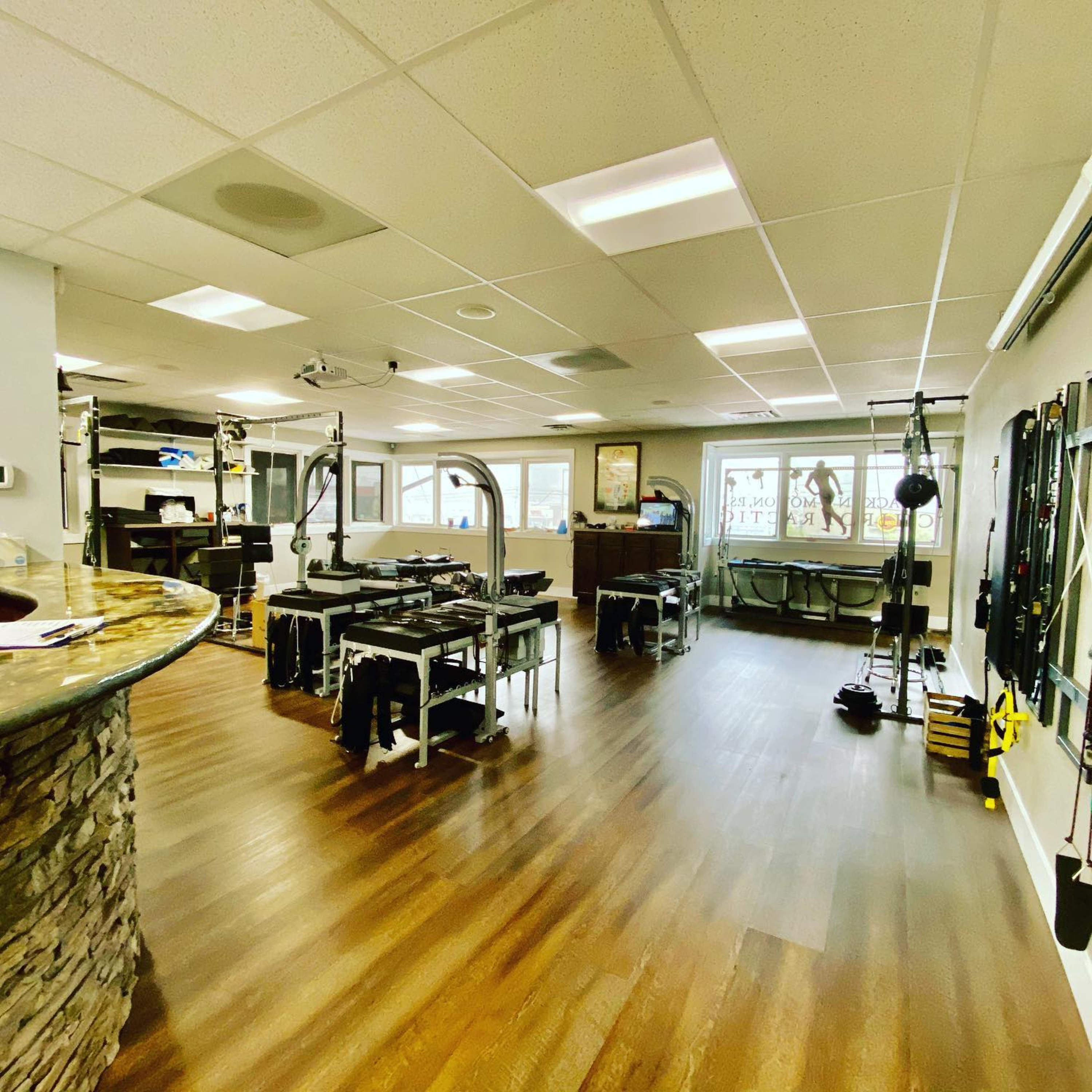 3 Ways Chiropractic Care Can Help With Leg Pain - Chiropractor Spokane