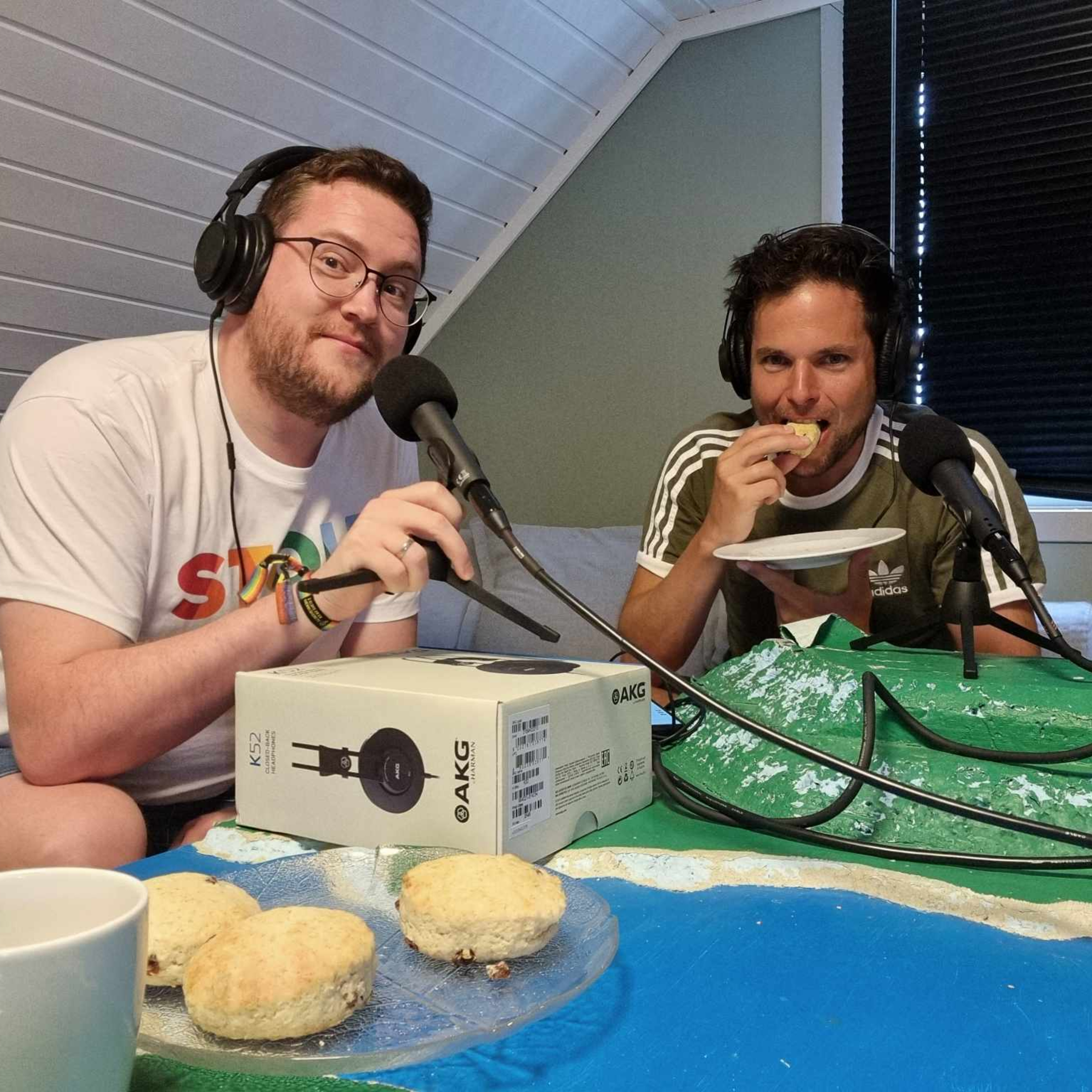 Pilotepisode med kaffe og scones med René og Rune episode artwork
