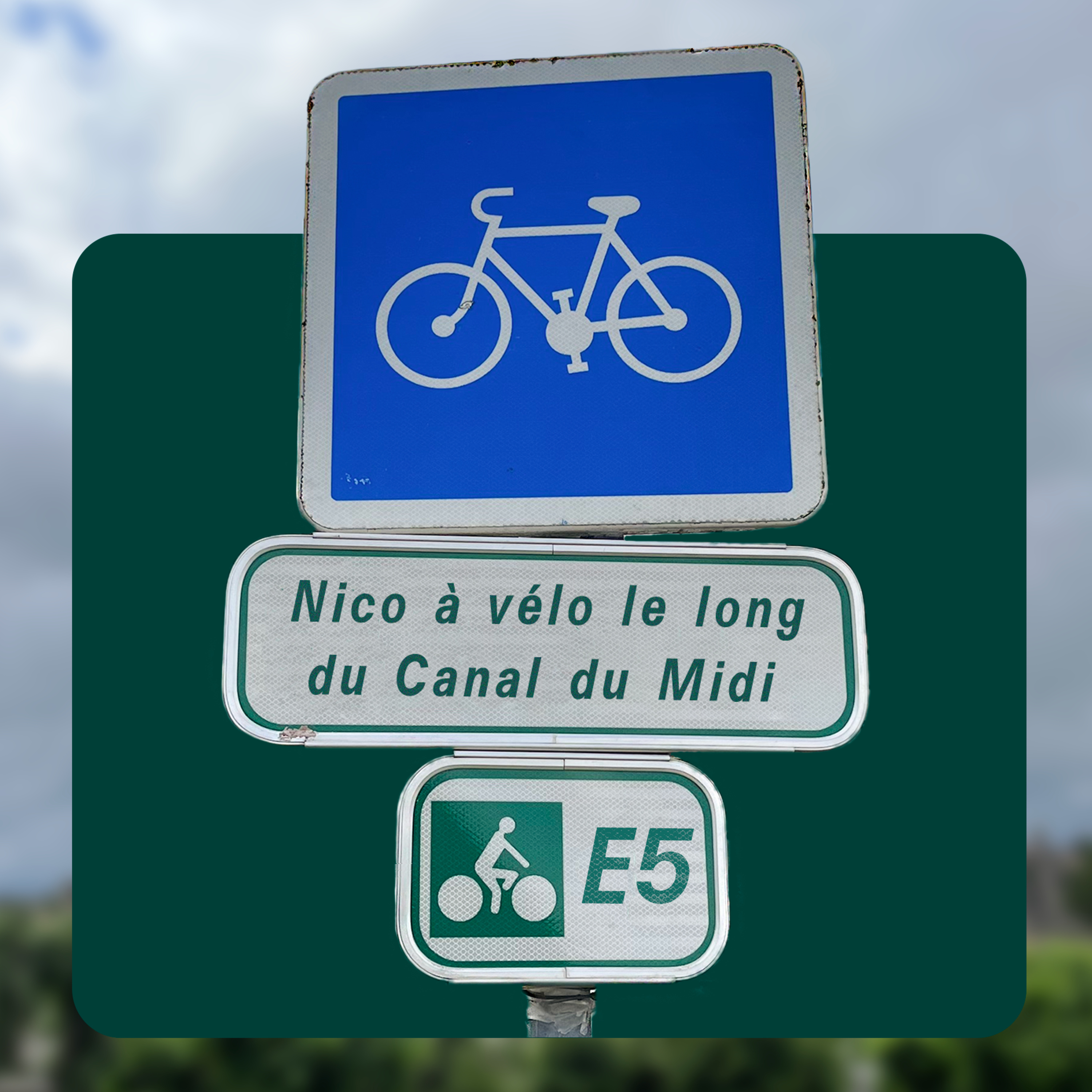 Nico à vélo – E5 – Canal du Midi – Les rameurs...