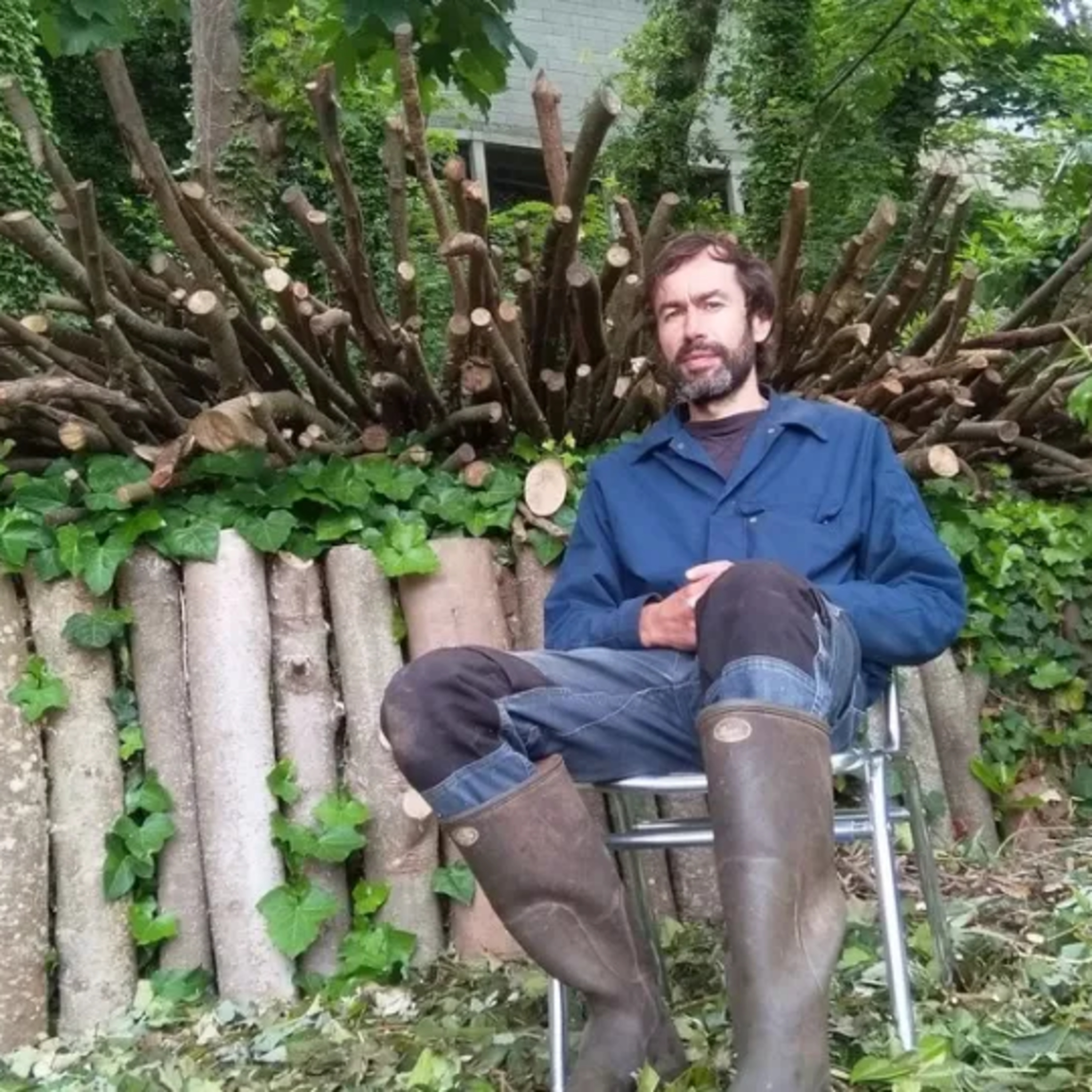 10. Tiphaine Hameau, en ce lent jardin