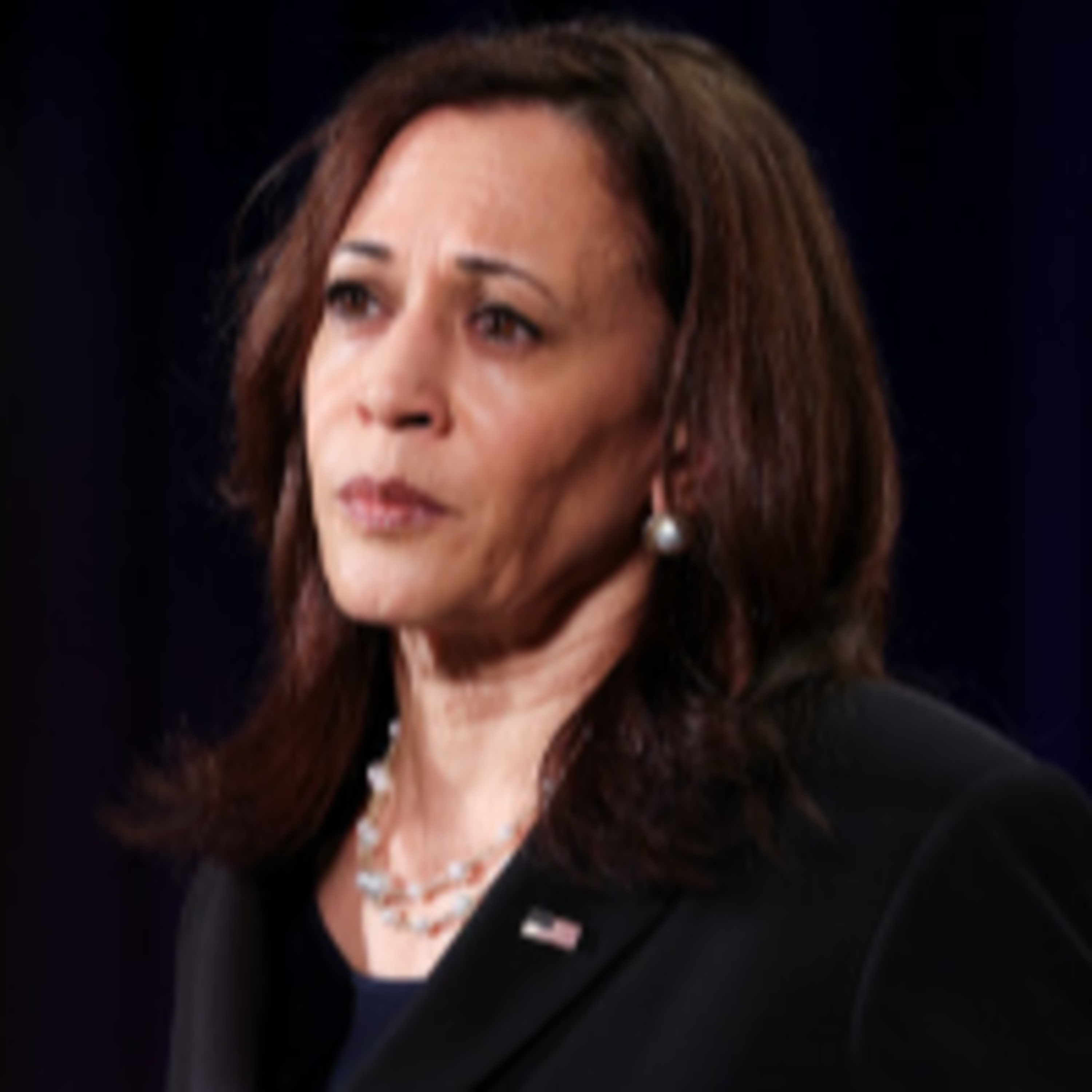 Kamala Harris Paid Oprah Winfrey $1 Million Dollars - Her Campaign Is $20 Million Dollars In DEBT! episode artwork