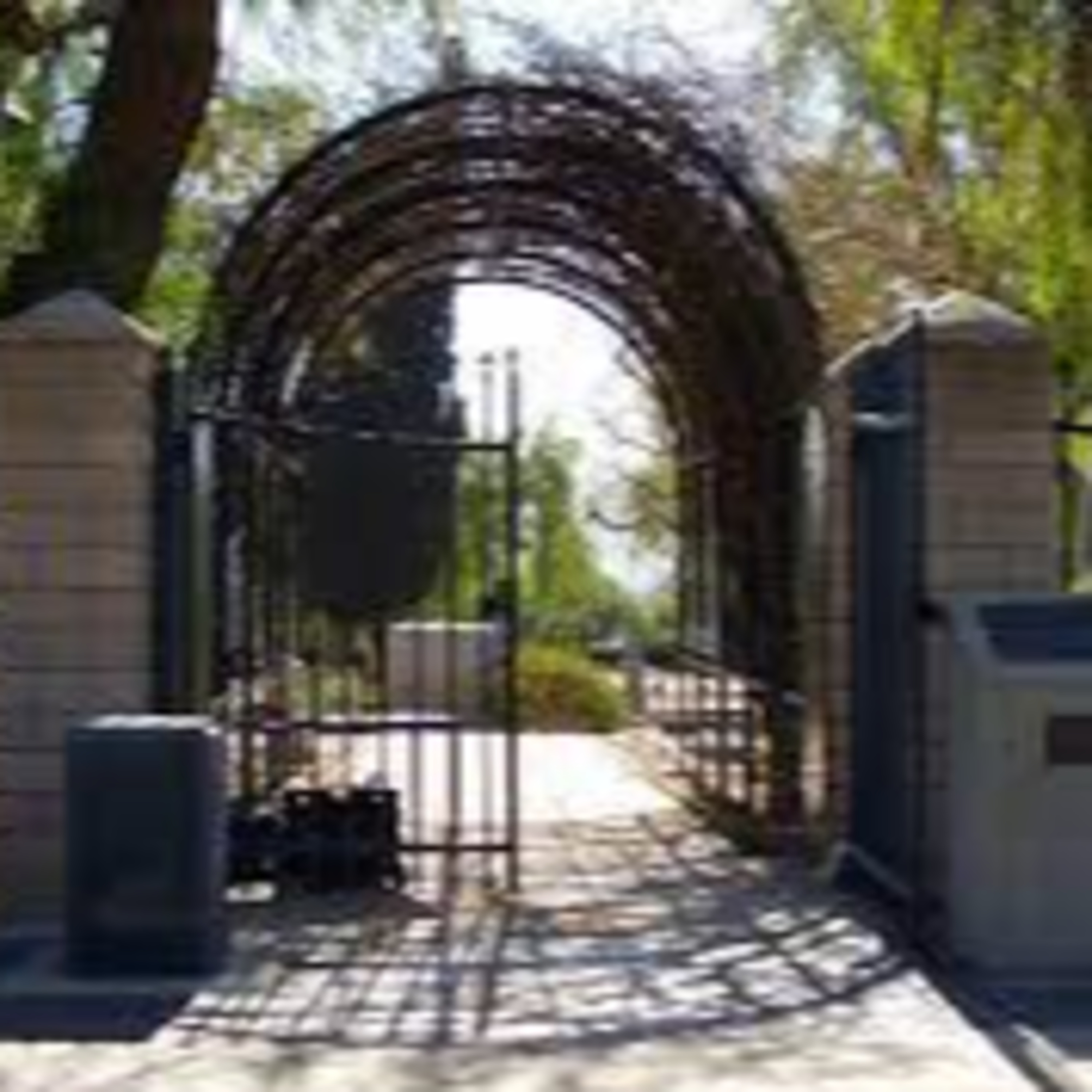 Episode 4: The Ghostly Legend of the Pink Lady of Yorba Cemetery episode artwork