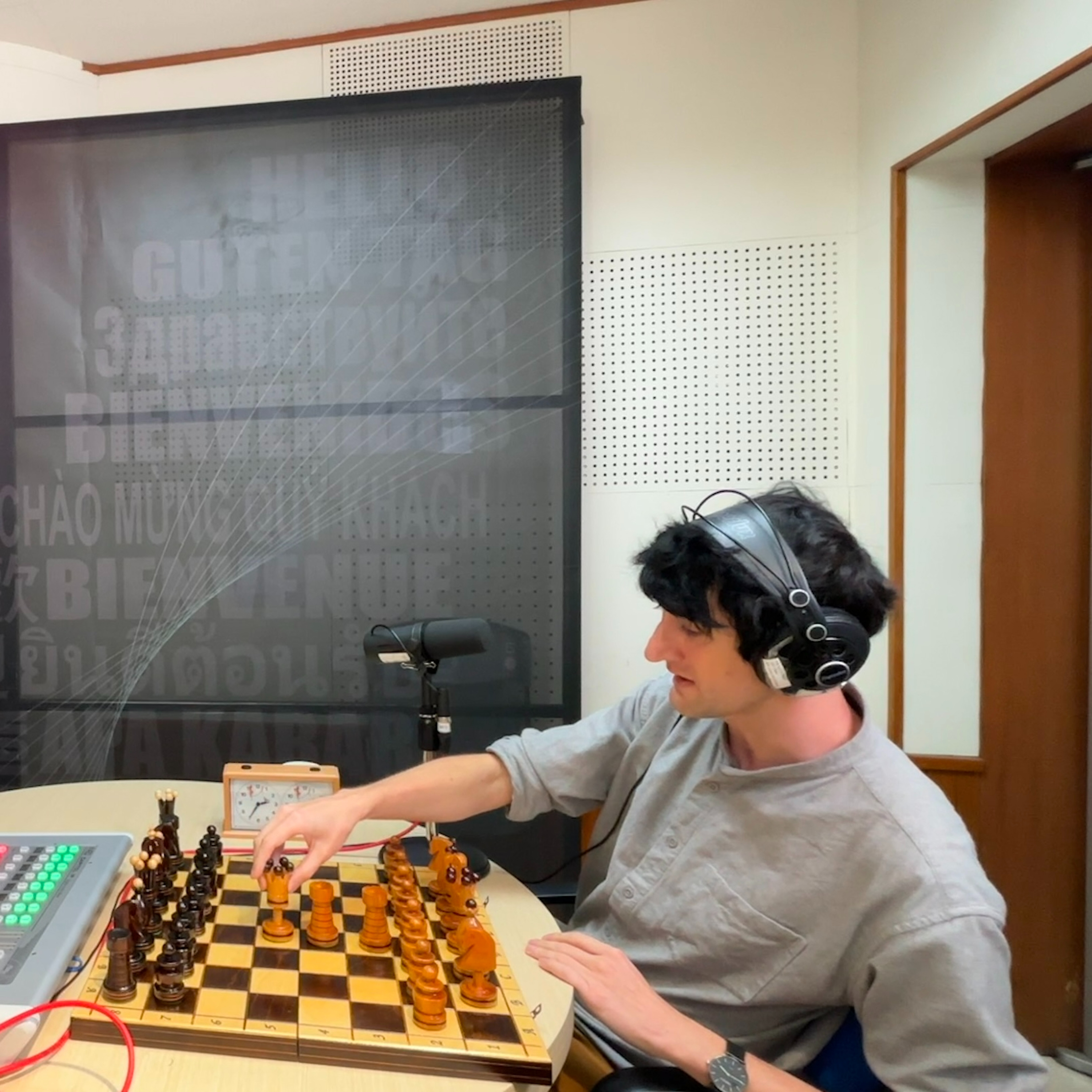 The Queen’s Gambit - I’ll give it a solid 9/10 ft. Grzegorz Sienkiewicz