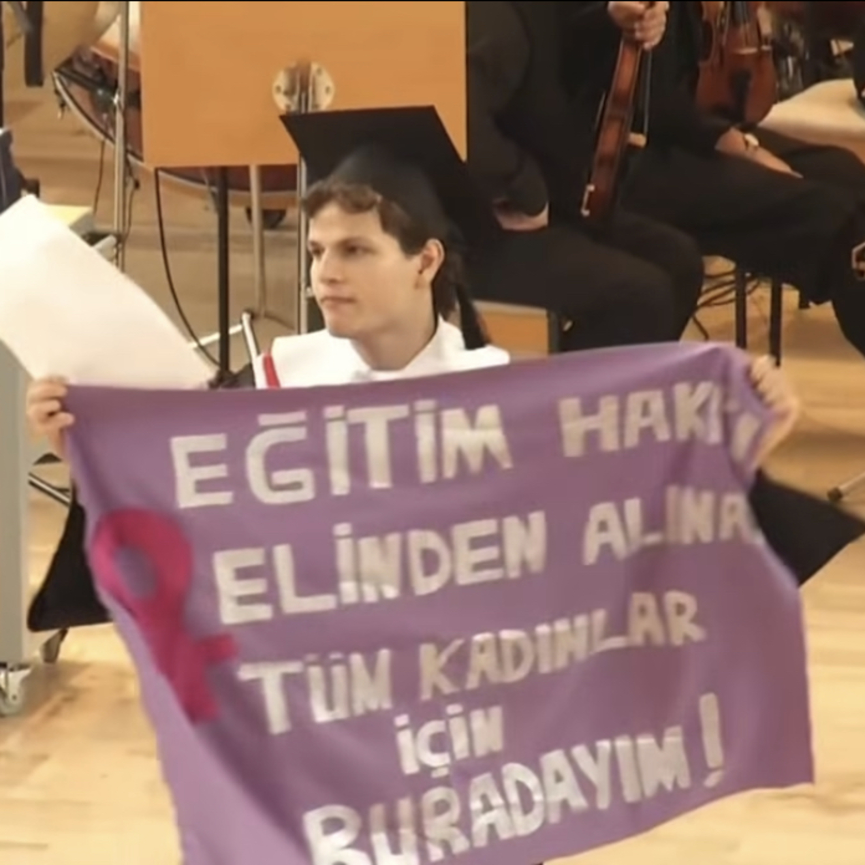 Bir Derdim Var.  episode artwork