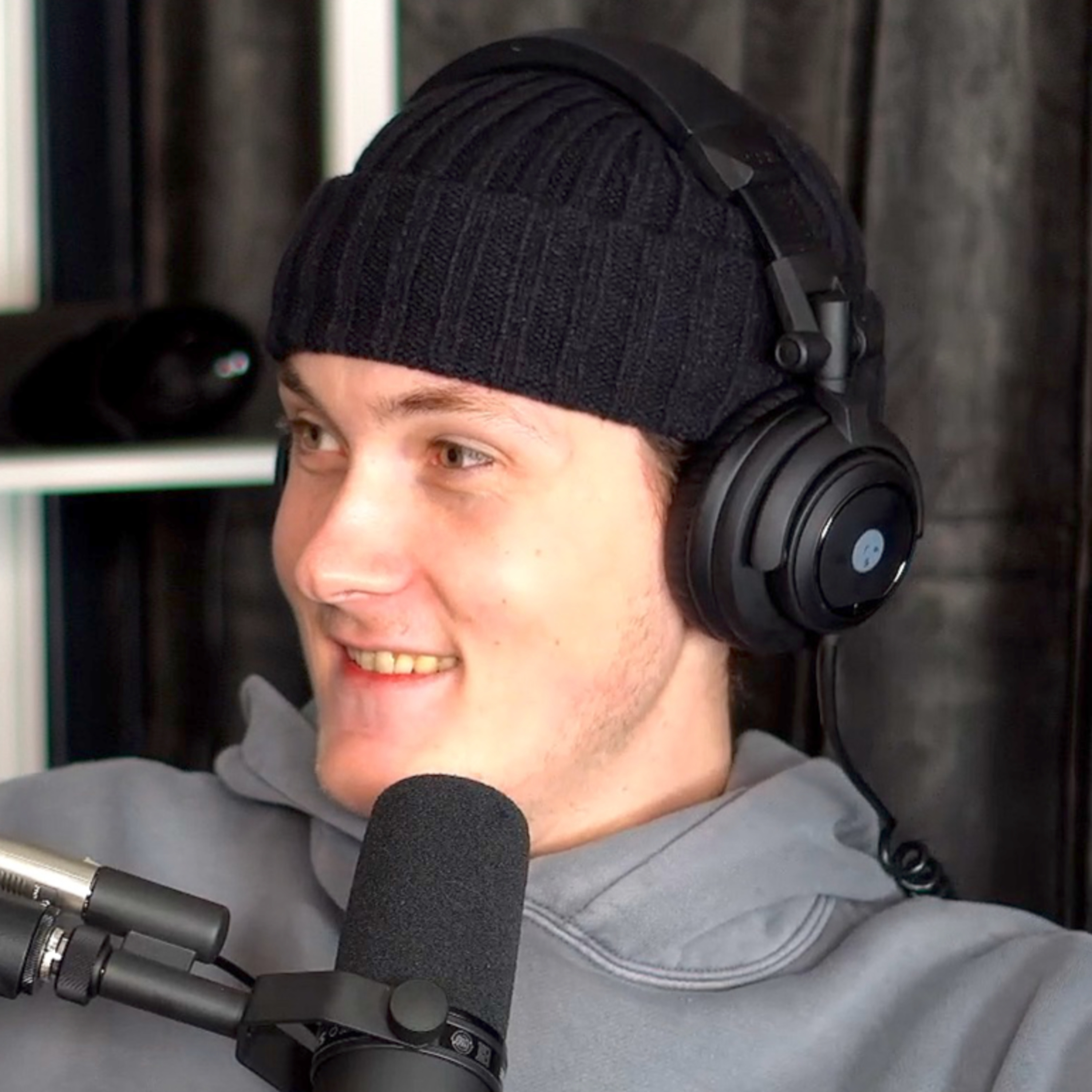 Rødt Kort E11 - Espen Fjærvoll - 100 000kr på FIFA - Topp 5 Ultimate Team - Ødegaard eller Haaland? episode artwork