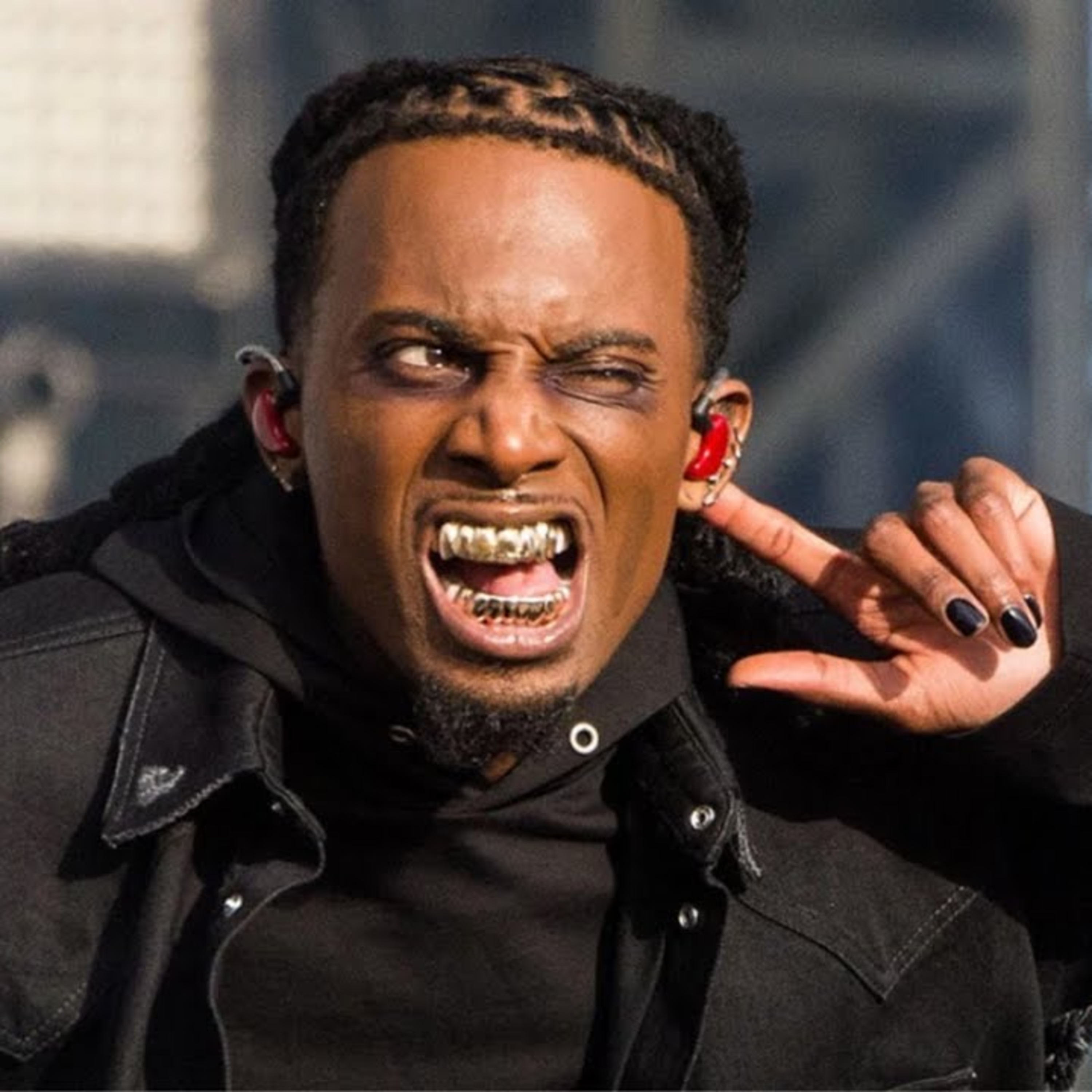 Rich The Kid exposes Summer Walker. Playboi Carti dresses Opiumdemiks. Ja rule caught da beats?