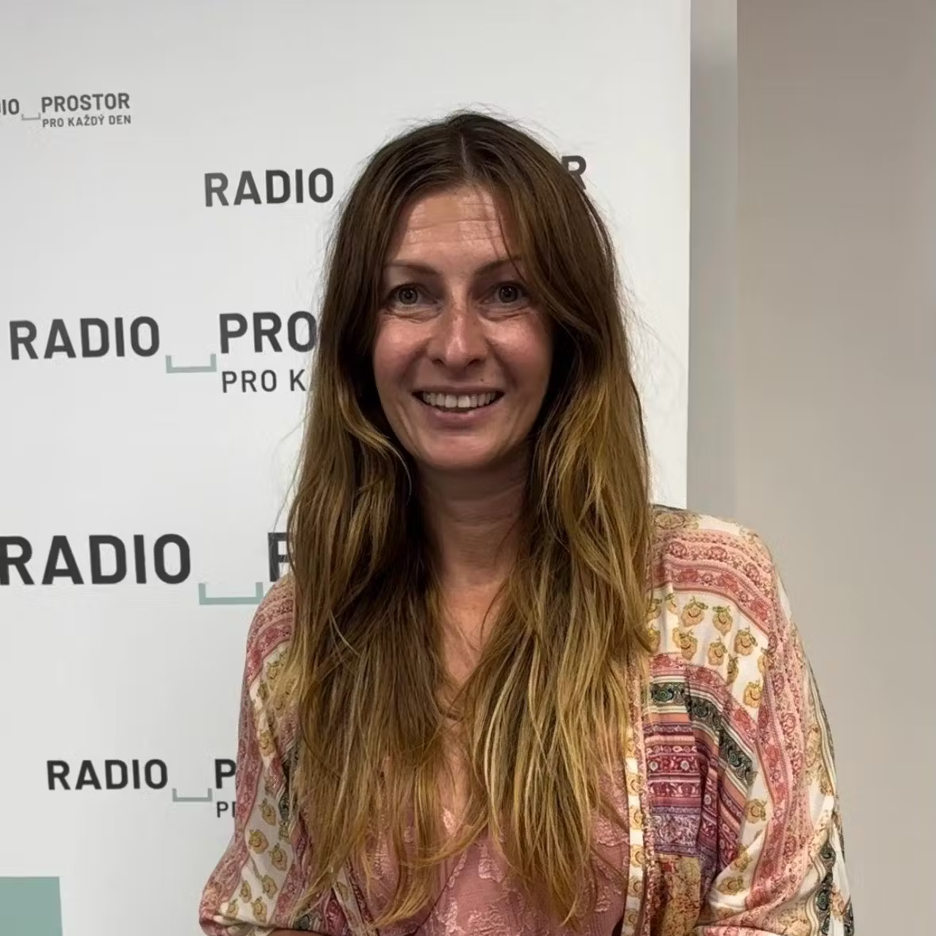 Martina Tůmová: Zaznamenávání si koncertů na mobilní telefon nám bere prožitek a kontakt umělce s publikem to celé nabourá. Zakažme to episode artwork