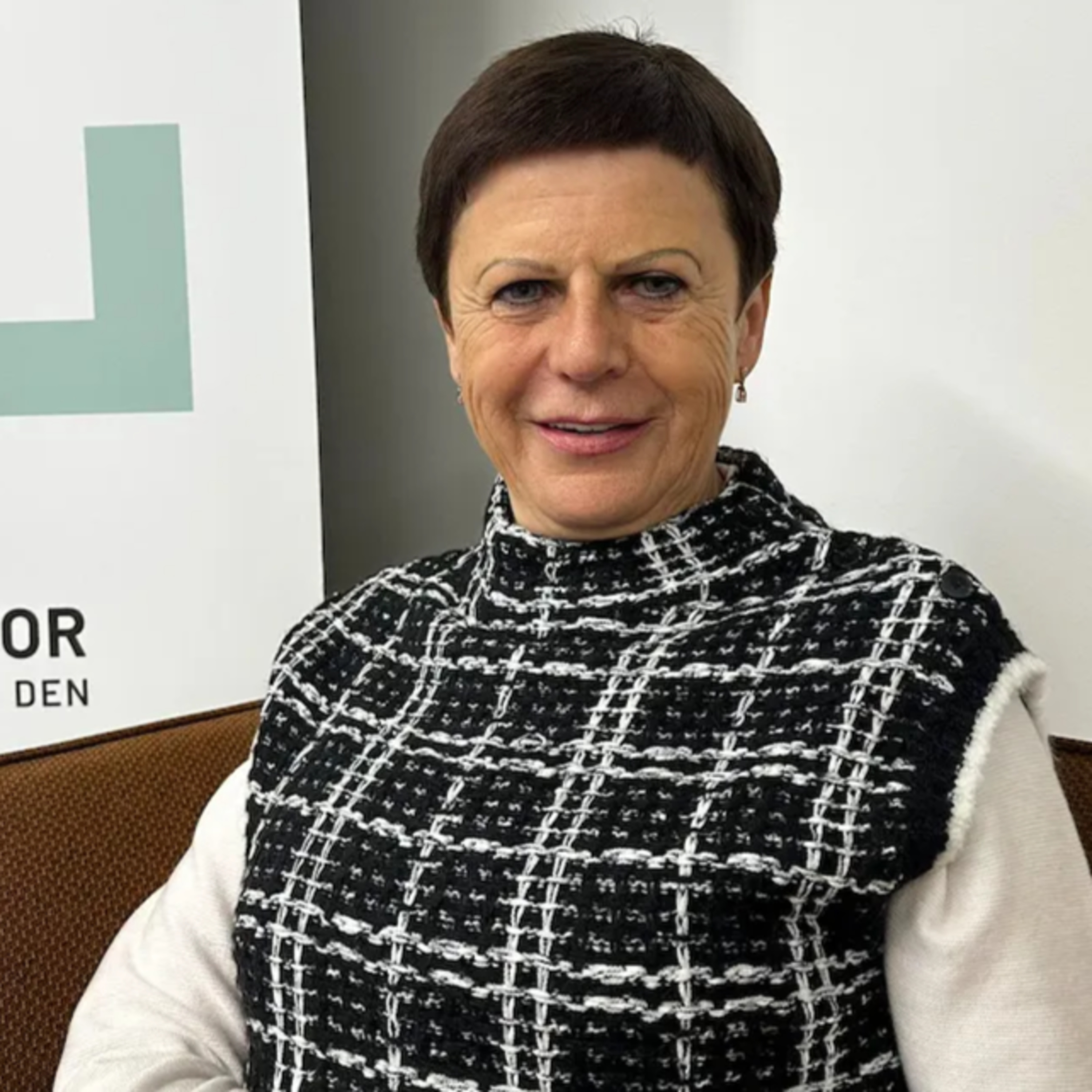 Dagmar Vítová: Panika ohledně nedostatku léků není v tuto chvíli na místě. Často si doma děláme zásoby na úkor lidí, na které se pak nedostane episode artwork