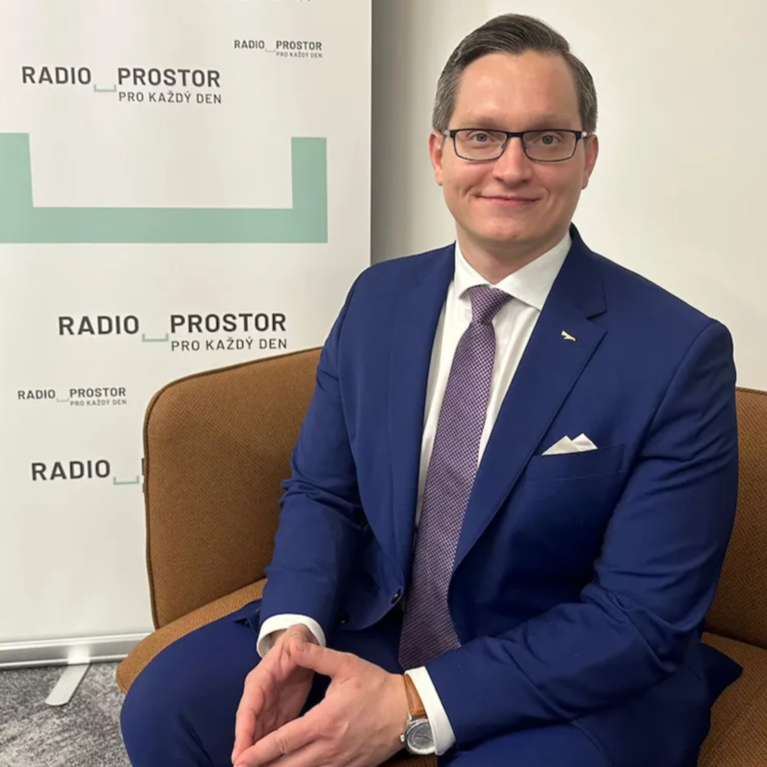 Premiérův poradce Štěpán Křeček: Školským odborům neustupovat! A nákupy premiéra? Chystá si půdu pro jednání episode artwork