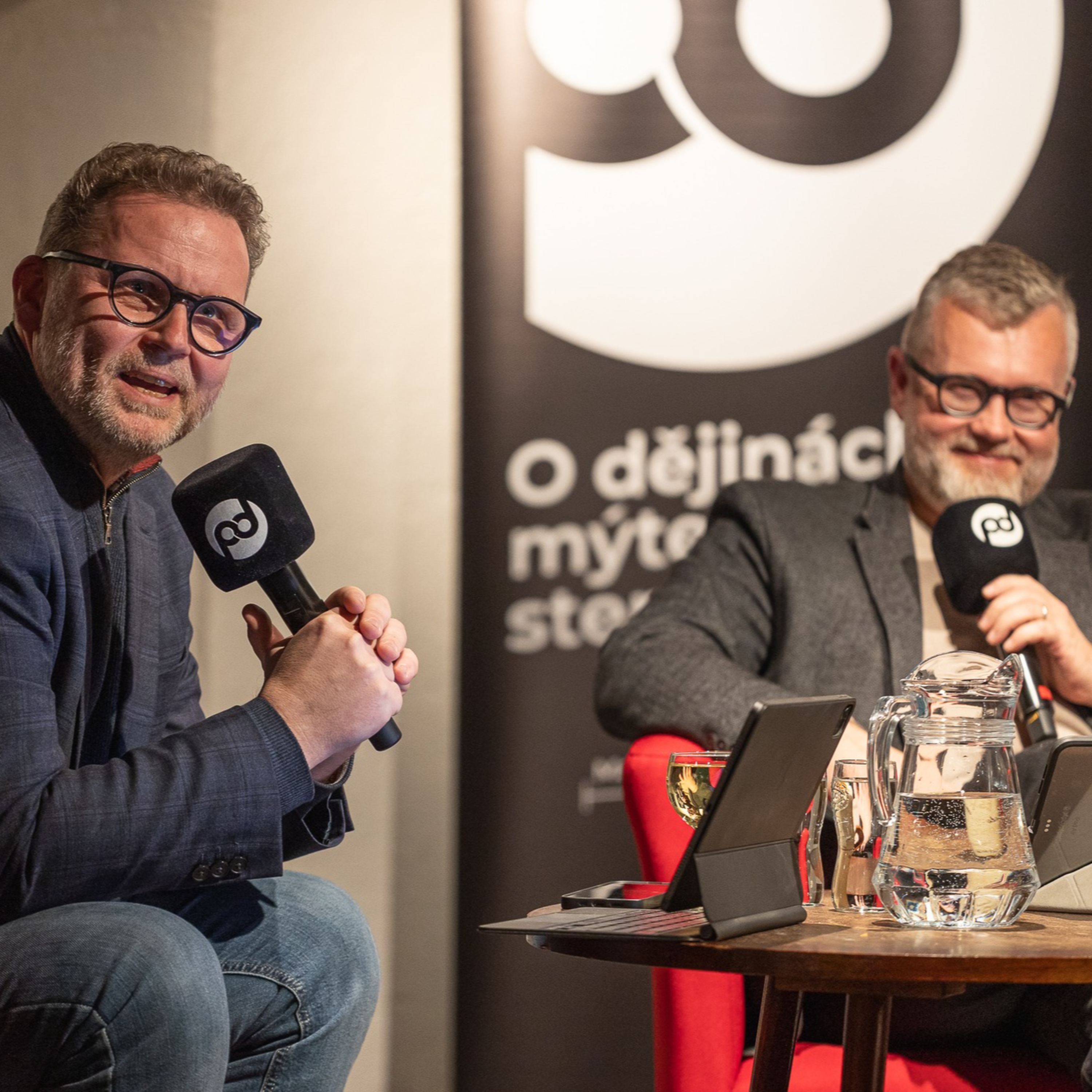 Tvůrci podcastu Přepište dějiny: Věřit diktátorovi s imperiálními sklony? Historie říká ne. Vždycky vás podrazí episode artwork