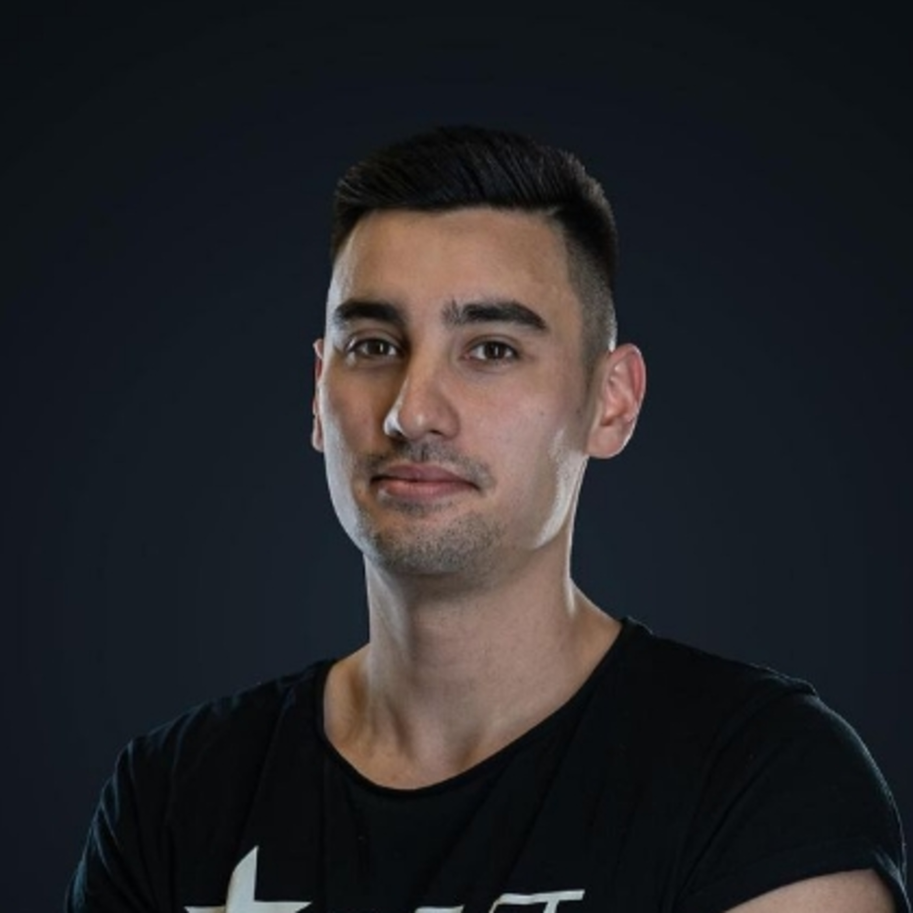 MMA trenér Šebák: Karlos odmlouvá, Škvor chce pozornost, Bledá dortík. Fighteři jsou jako děti episode artwork