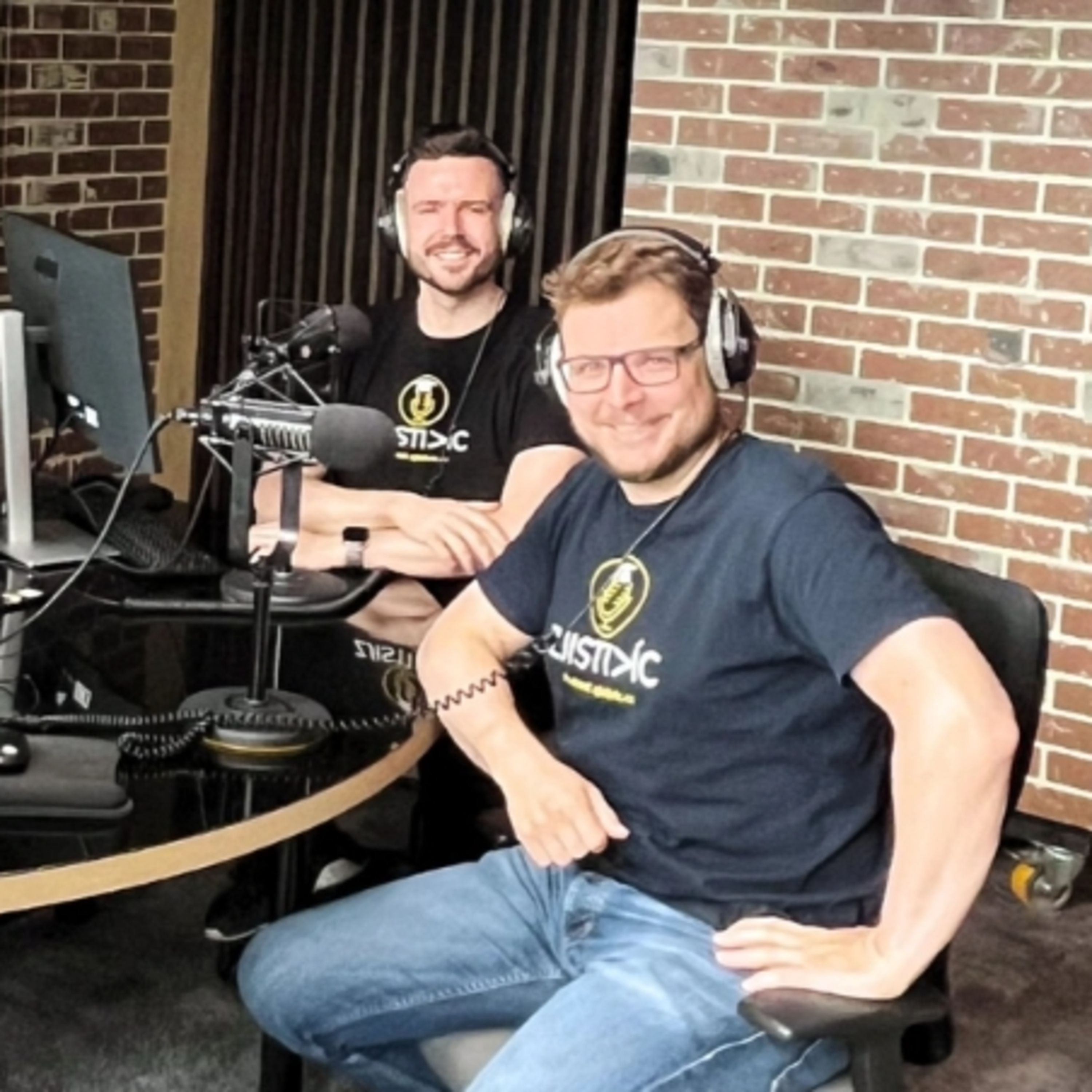 Autoři podcastu Zjisti víc o tom, co obnáší příprava na jeden díl episode artwork
