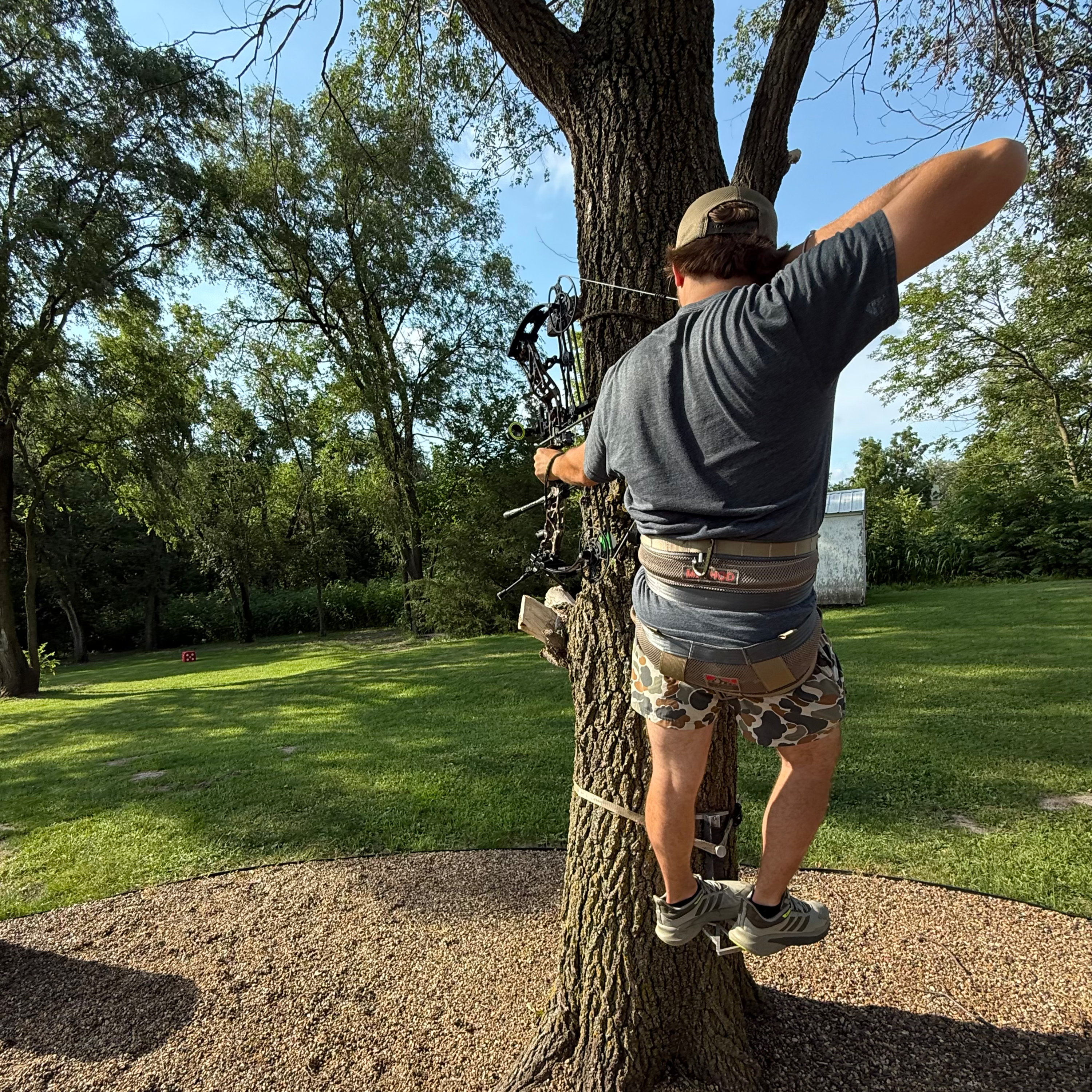Ep. 39 | Saddle Hunting VS Tree Stands