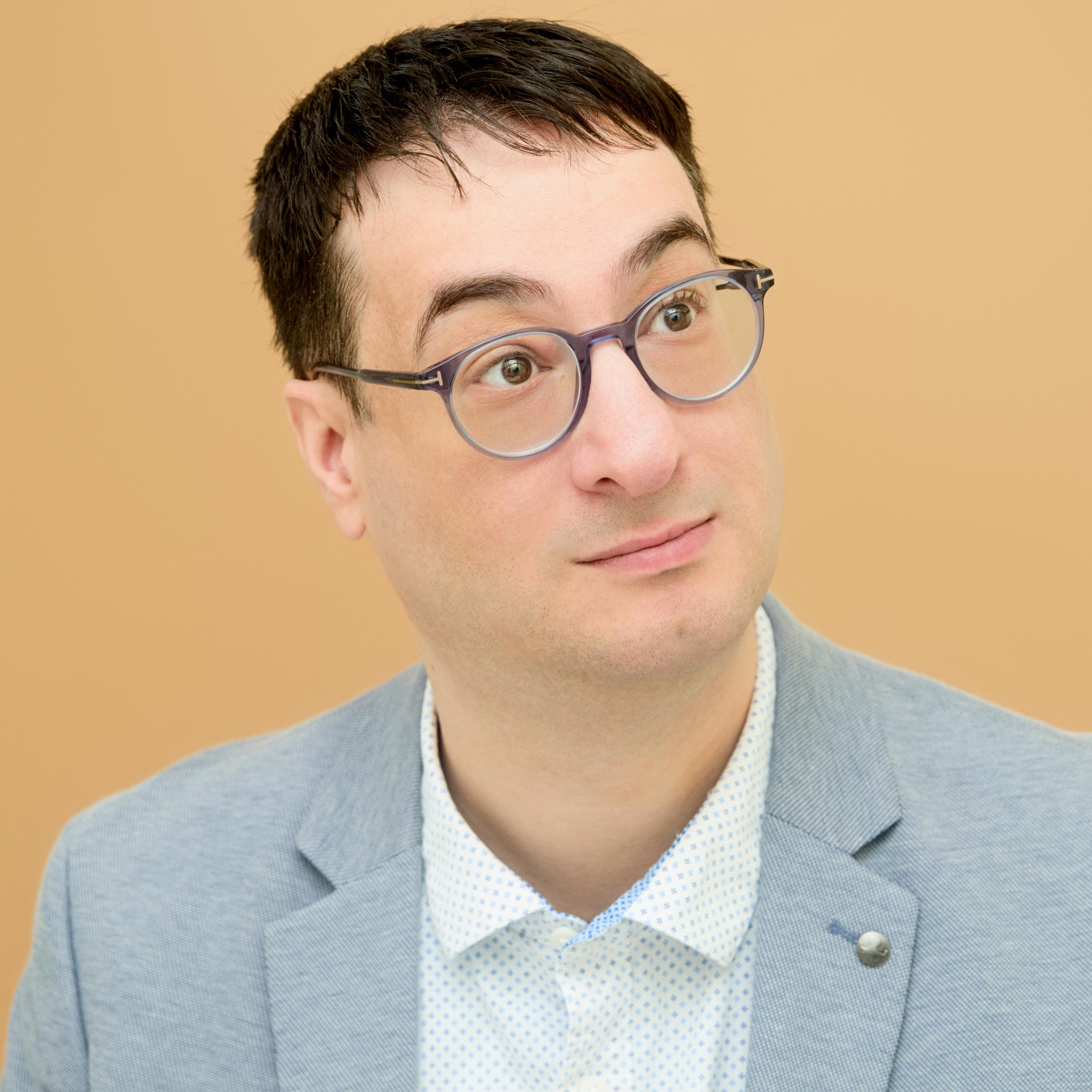 How Storytelling Makes You a Better Comedian with Michael Salvatore episode artwork