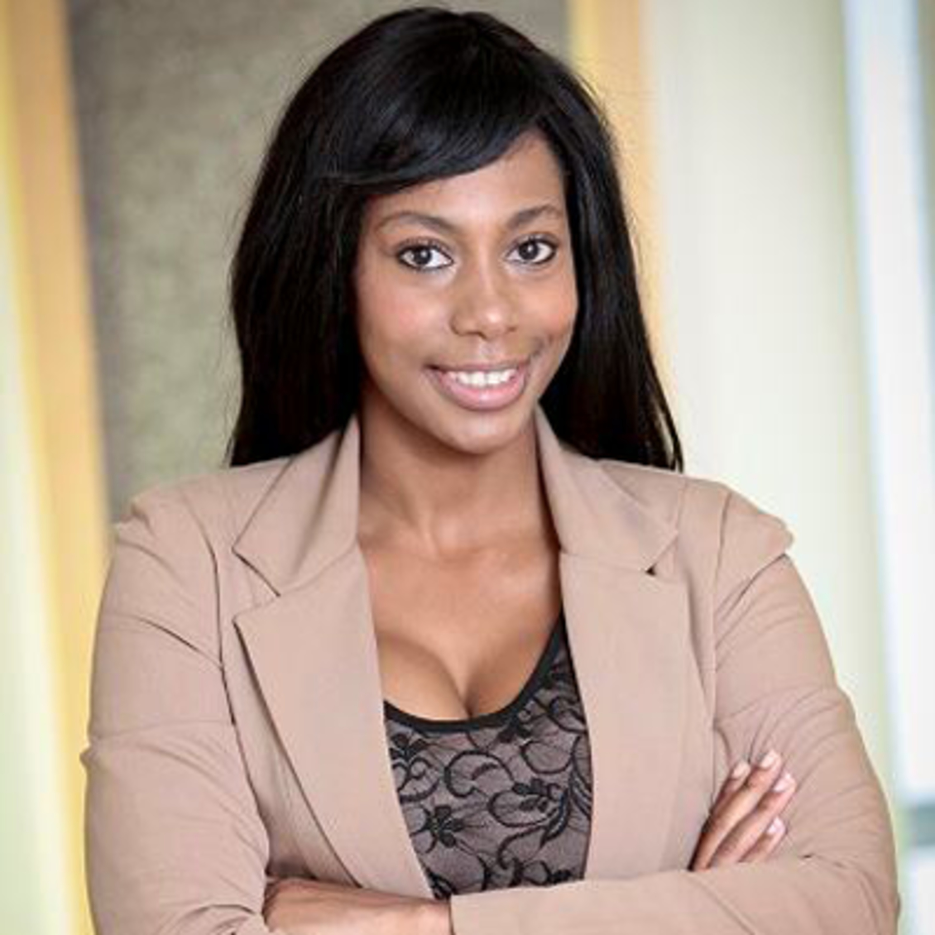SuperLead Podcast Episode 33 with Susan Moloisane, Managing Director at Oyana Consulting, discussing the keys to succeed as an entrepreneur and developing leader episode artwork