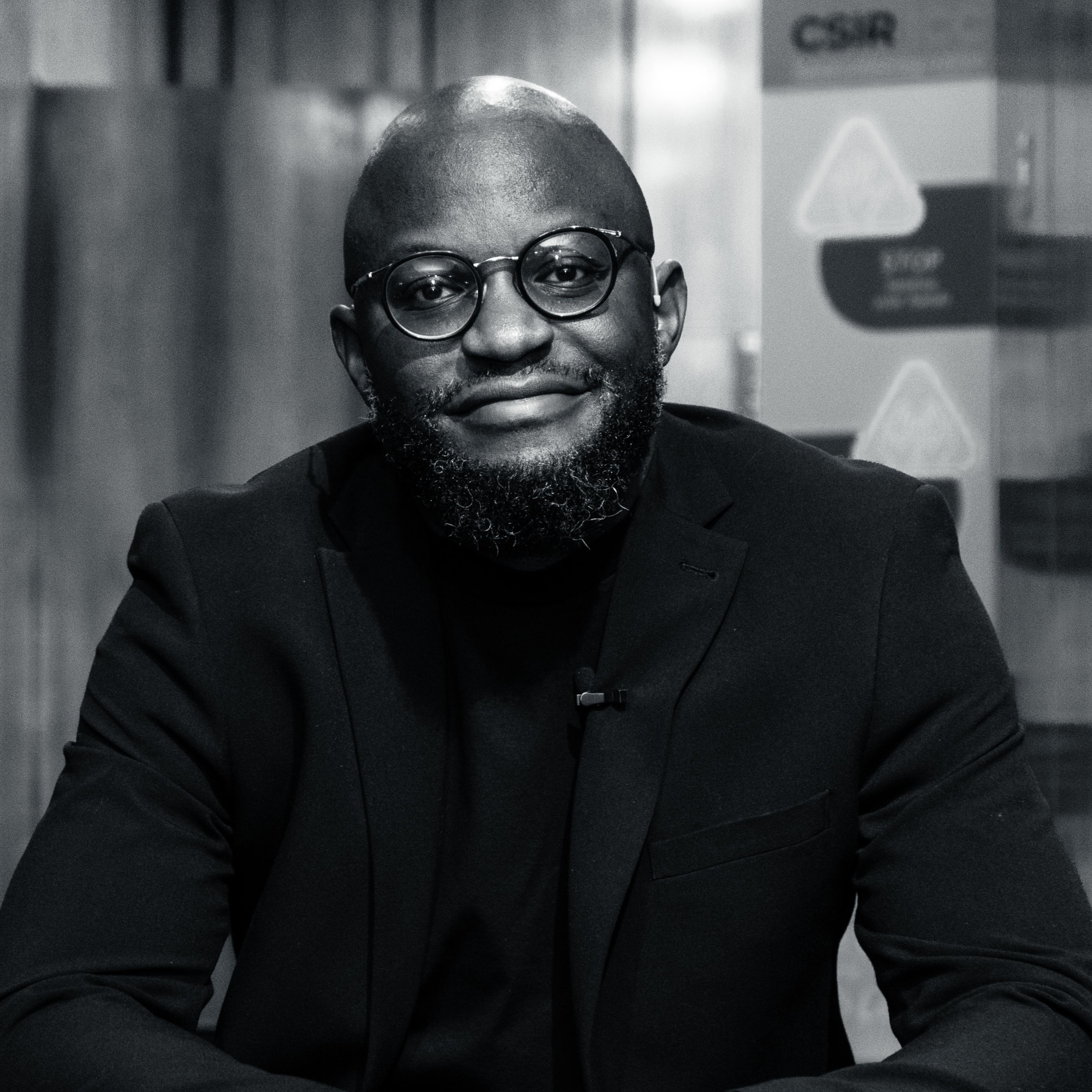 SuperLead Podcast Episode 137 with Mushambi Mutuma, author, speaker & tech leader.