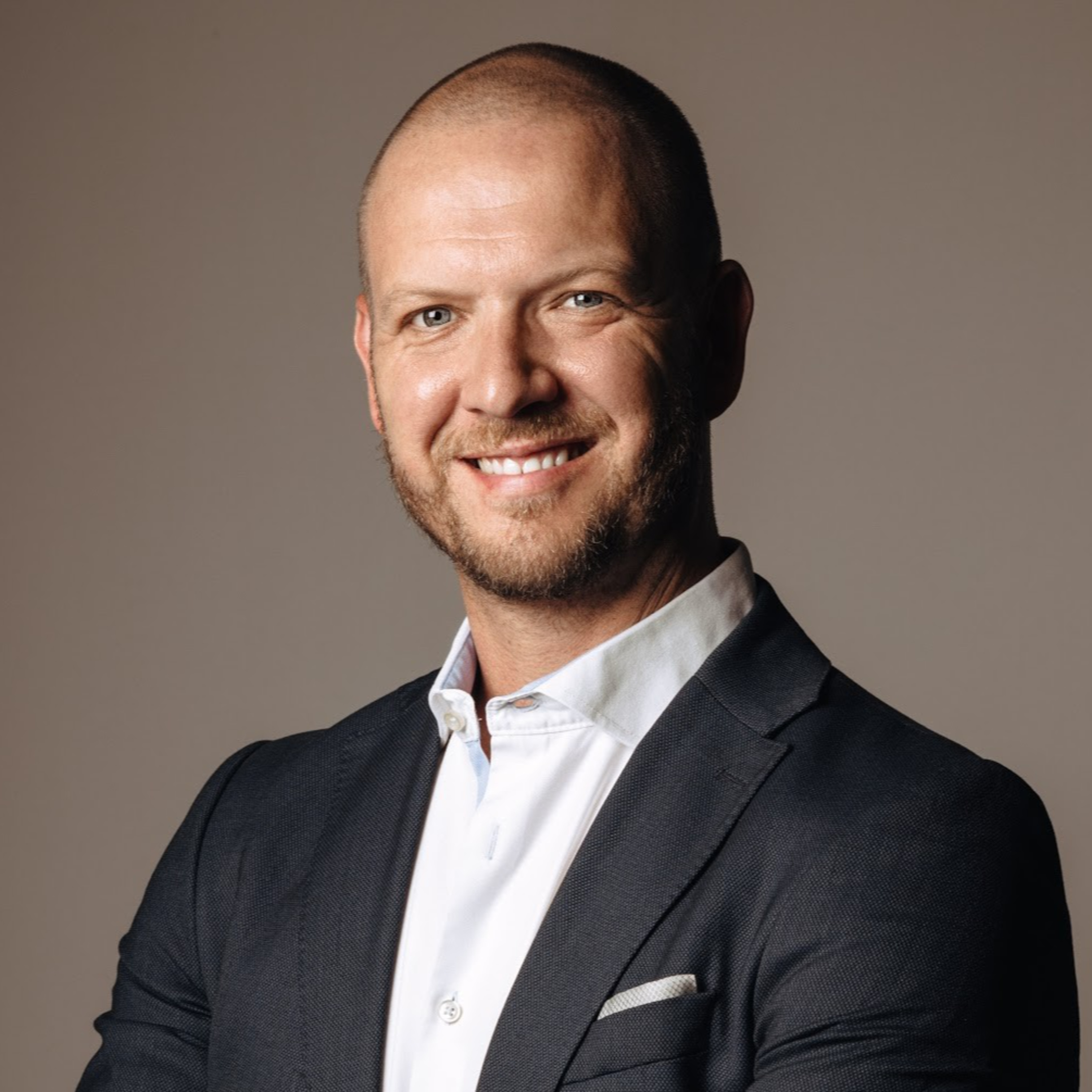 SuperLead Podcast Episode 142 with Mike Stopforth, MD of Second Rodeo, Global speaker and author of 52 Big Questions for Business Leaders