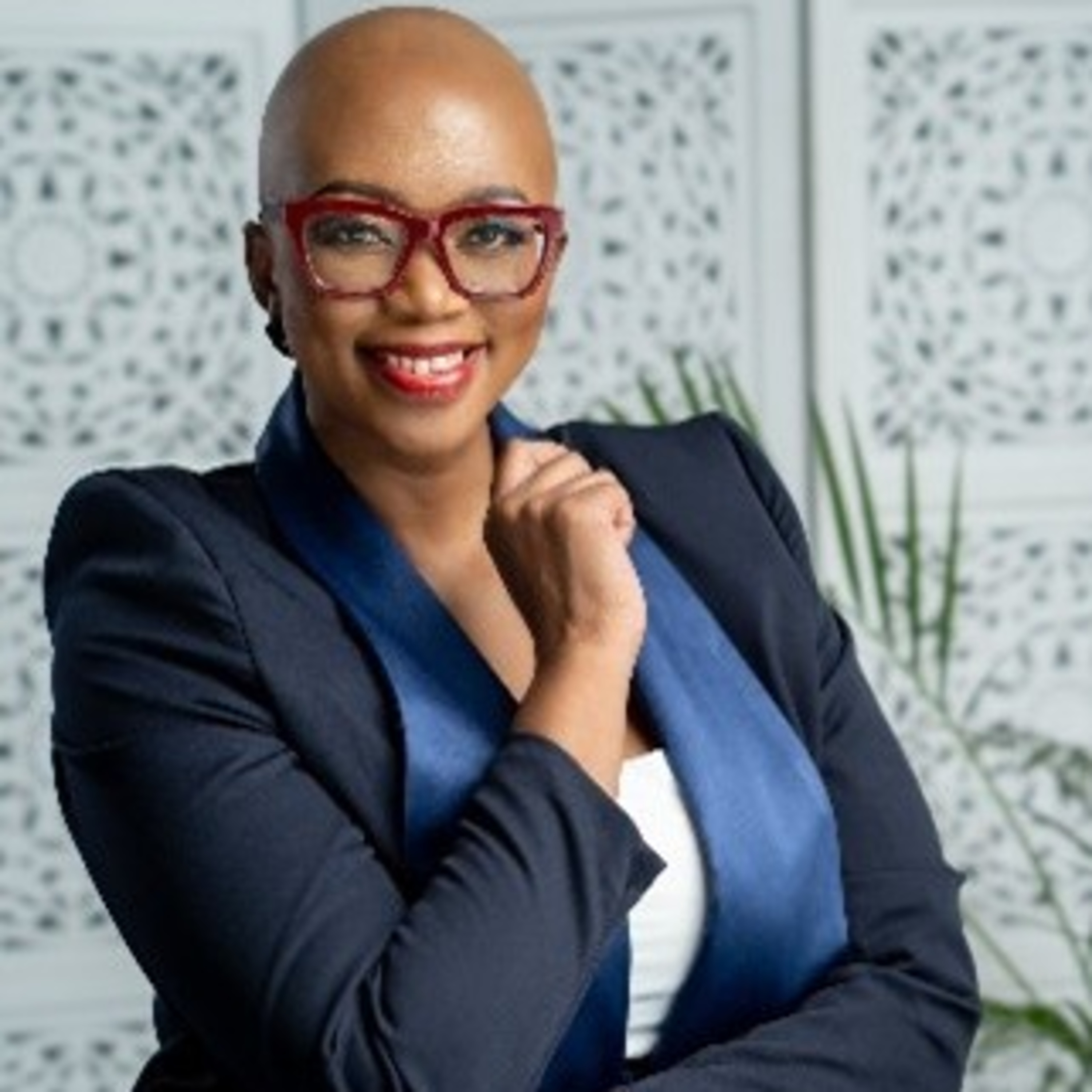 SuperLead Podcast Episode 154 with Zandile Mposelwa — communications and public affairs executive, diversity and inclusion advocate, keynote speaker, and moderator