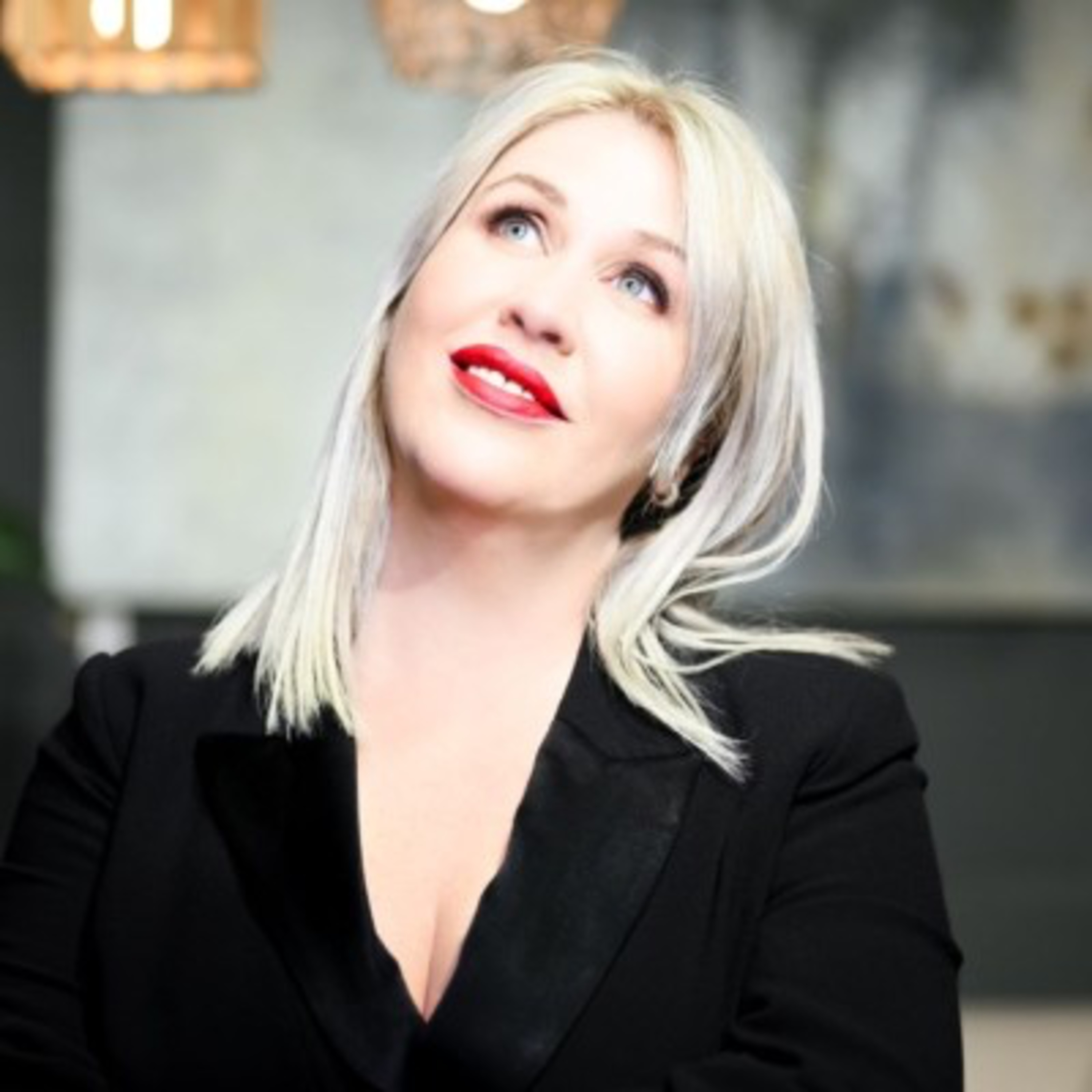 SuperLead Podcast Episode 163 with futurist and cultural forecaster Carmen Murray for a bold conversation on humanity, leadership, and AI.