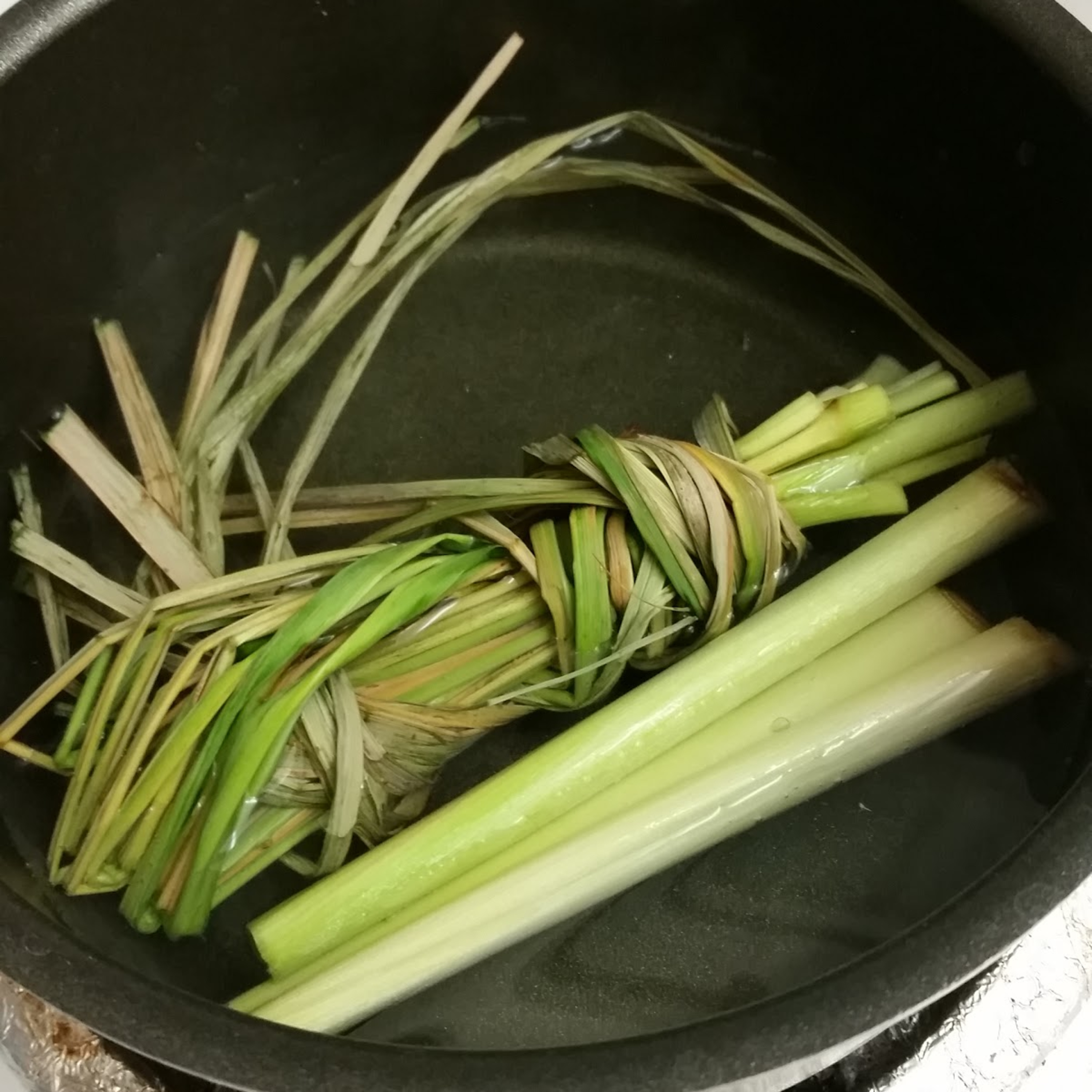 SpiriteaDrinks - A Podcast Journey through Tea, Teapots, Drinks, and Food