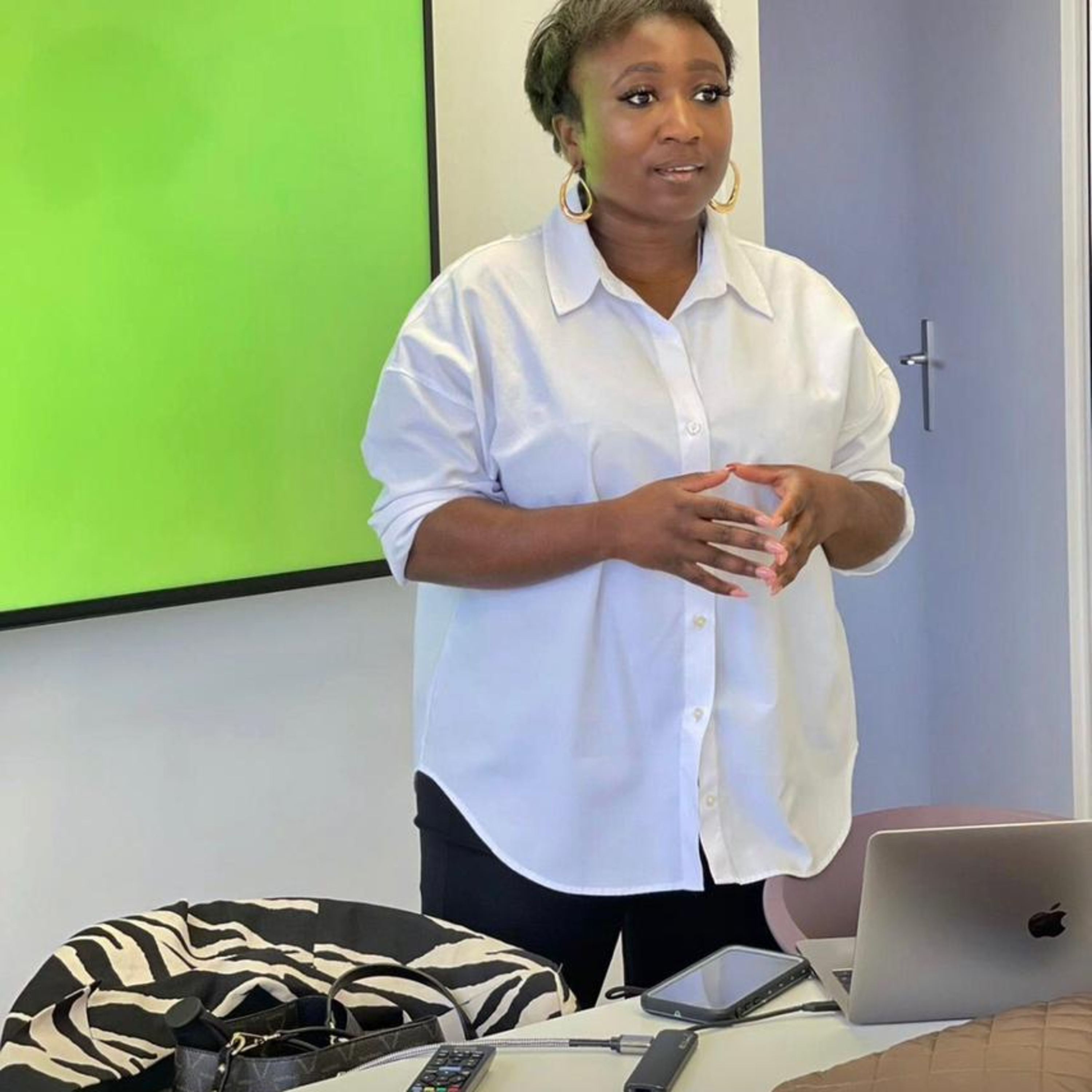 UJob : Que retenir de la communication digitale et de ses métiers ? avec Jocelyne Nkiambi 