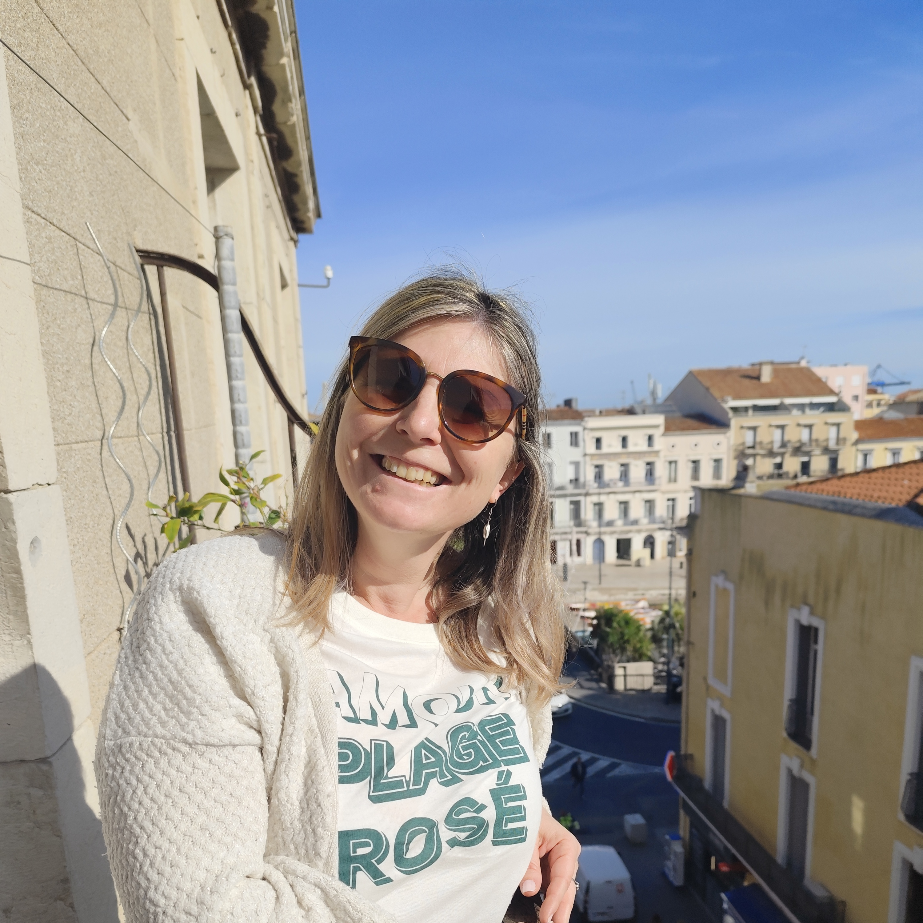 44 ITW Héloïse Roussel  episode artwork