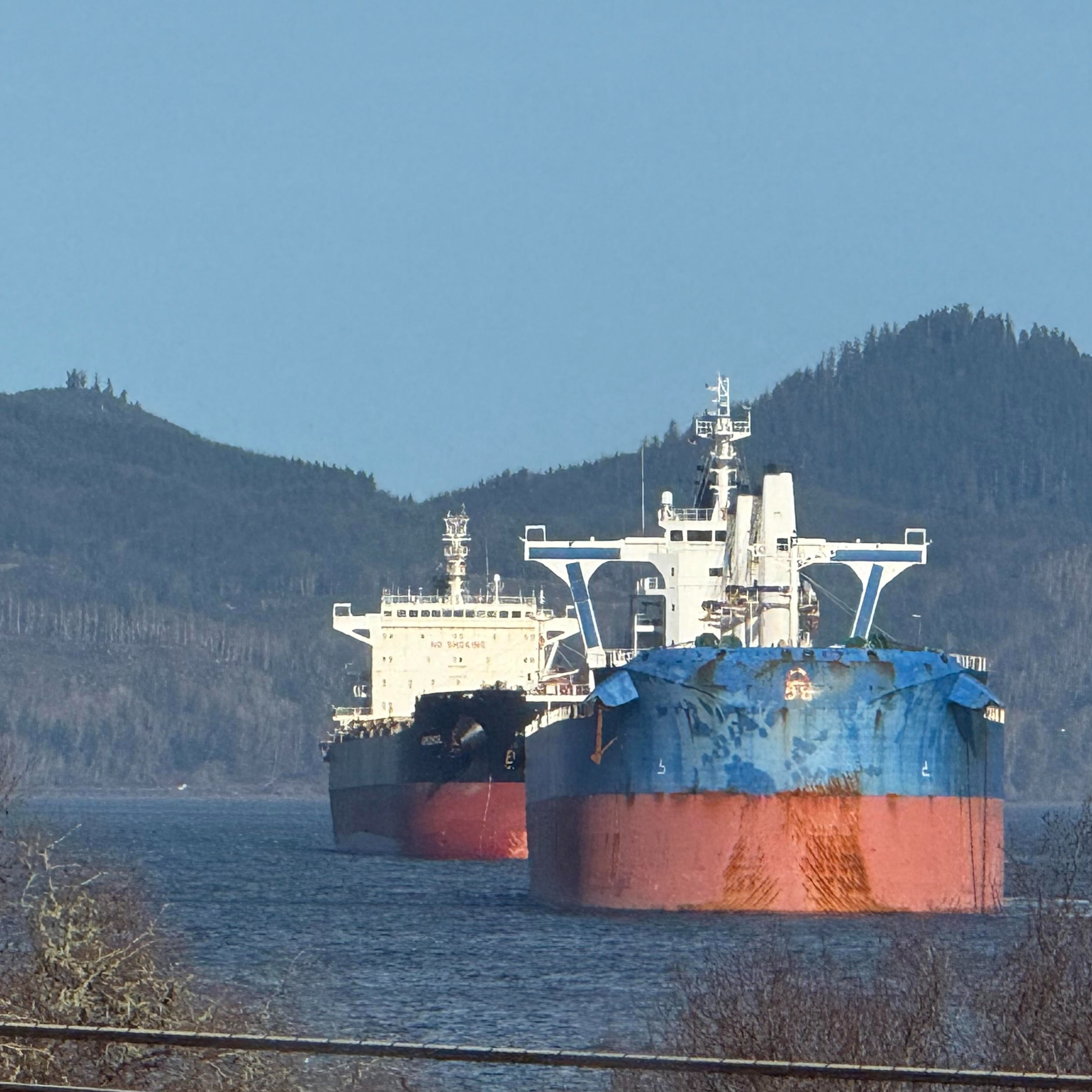 The Ship Report: why do most ships use the port anchor in the river off Astoria? episode artwork