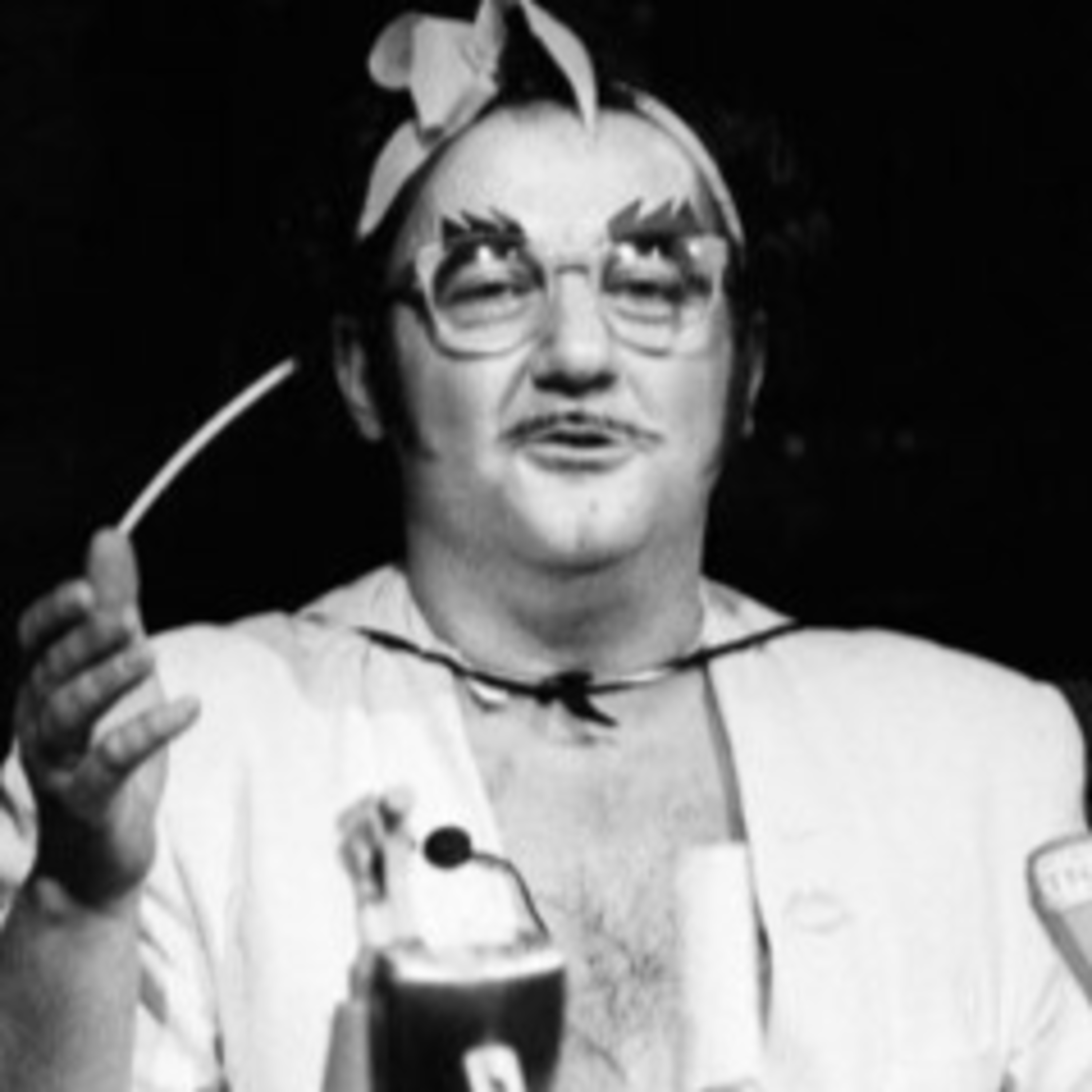 Coluche à droit de réponse et Lafesse qui en parle sèchement episode artwork