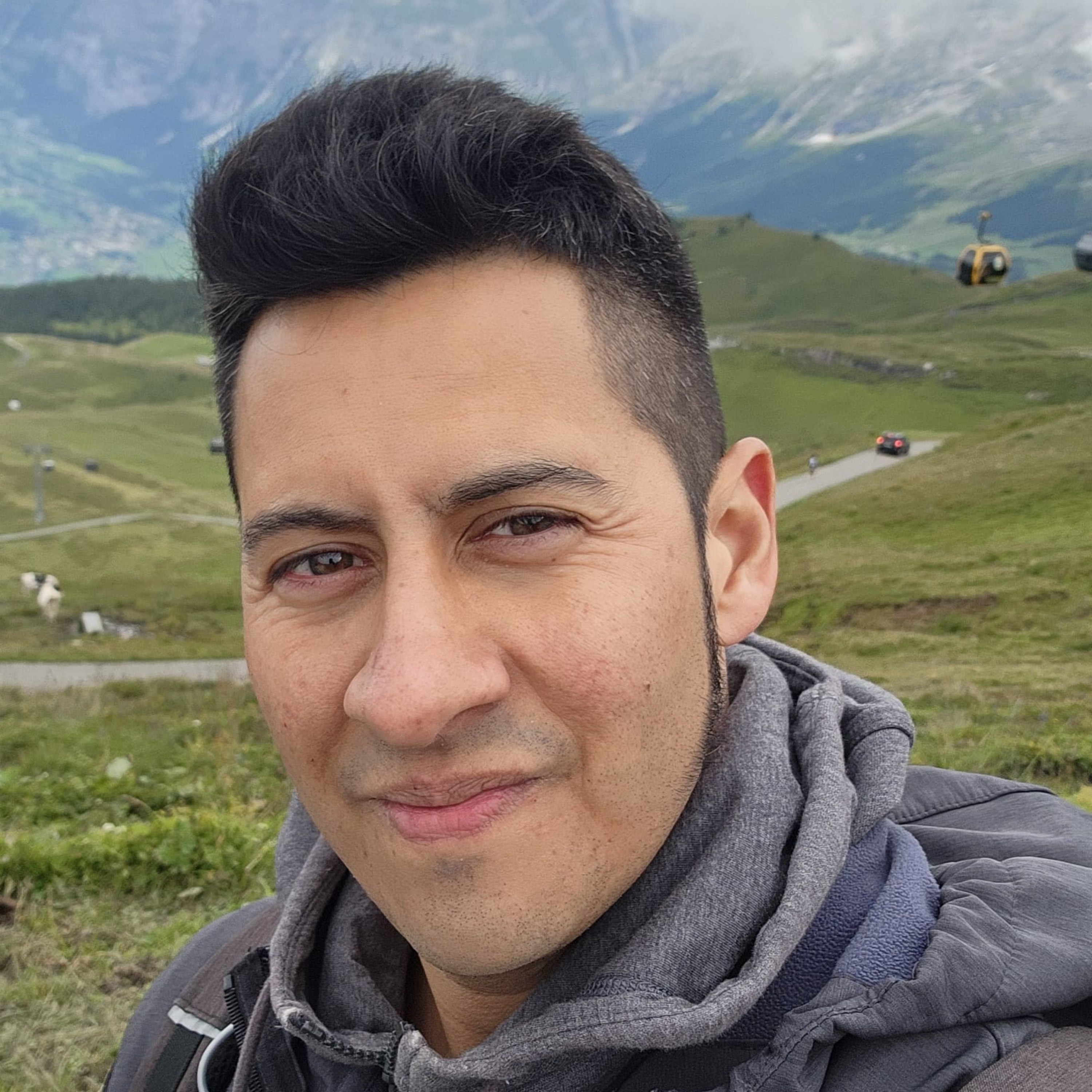 Ep. 7: Italo Aliaga - Peruvian Football (soccer) Culture, Ted Lasso, Canadian Soccer, and attending Qatar FIFA 2022 episode artwork